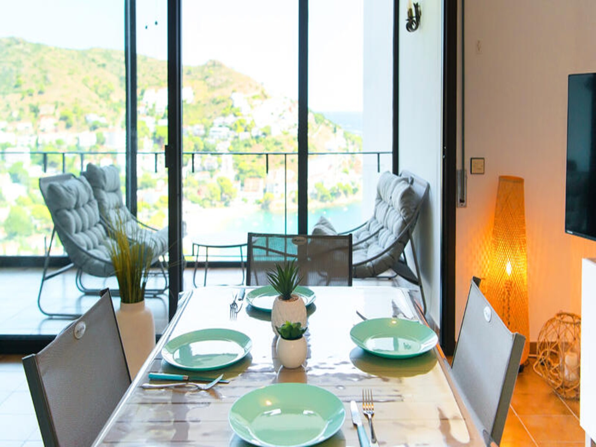 Zonovergoten appartement met zeezicht en balkon in Roses - foto 19