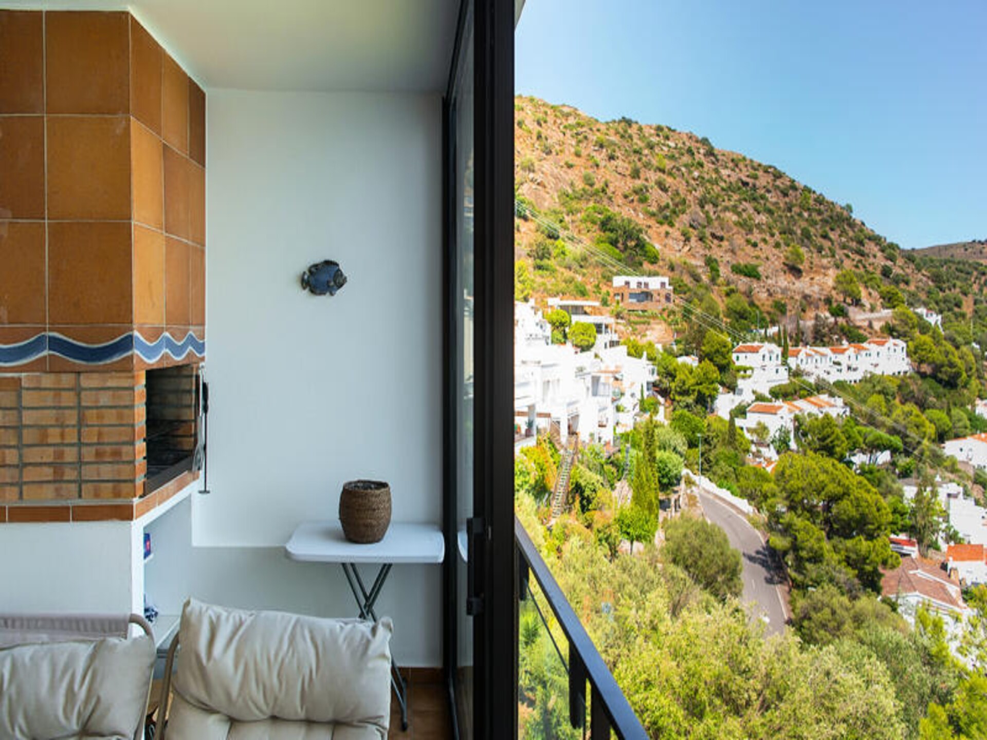 Zonovergoten appartement met zeezicht en balkon in Roses - foto 30
