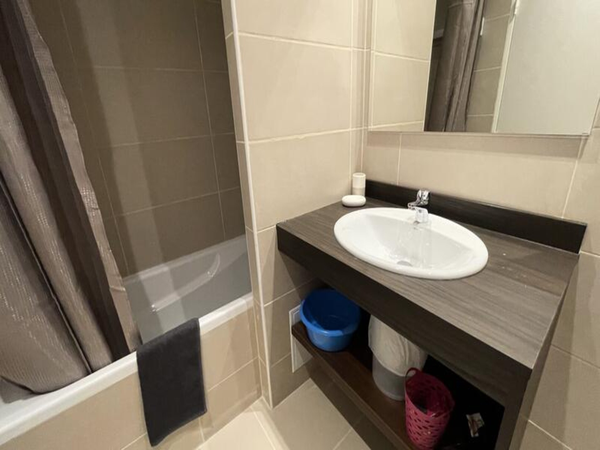 Appartement 6 personen aan de piste in Eaux-Bonnes met zwembad - foto 10