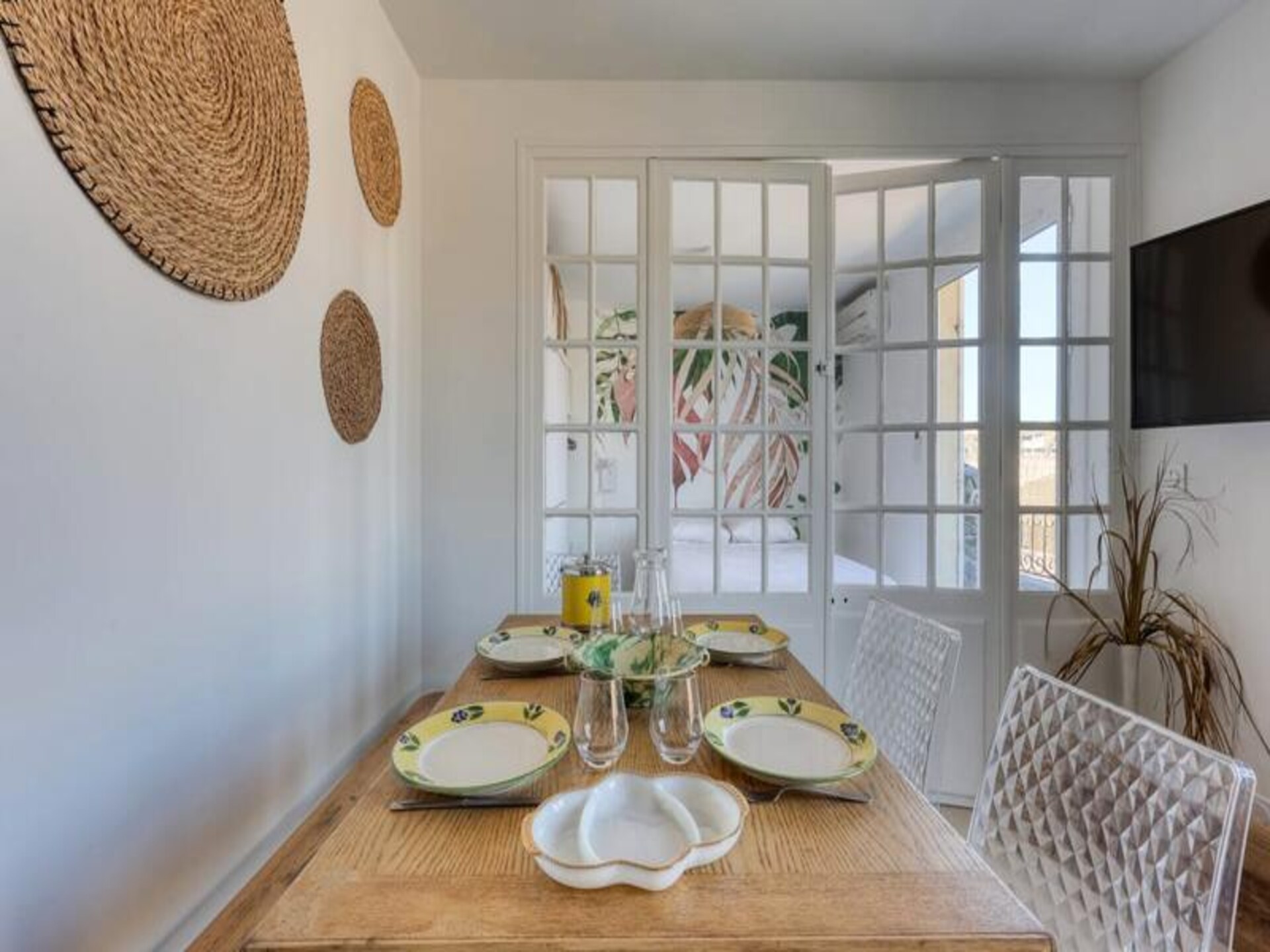 Licht appartement in Bandol met balkon, op loopafstand van strand en haven - foto 7