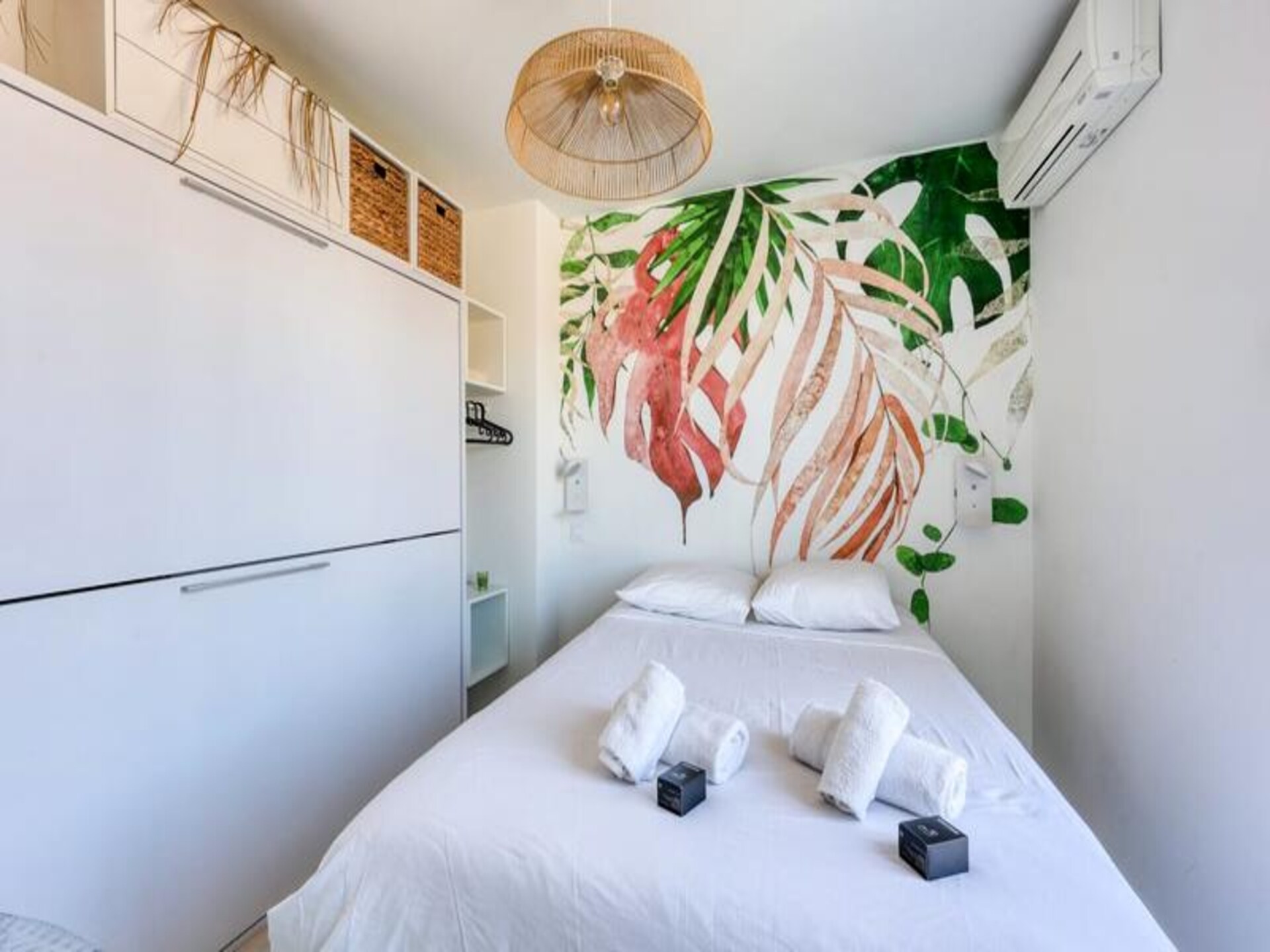 Licht appartement in Bandol met balkon, op loopafstand van strand en haven - foto 11