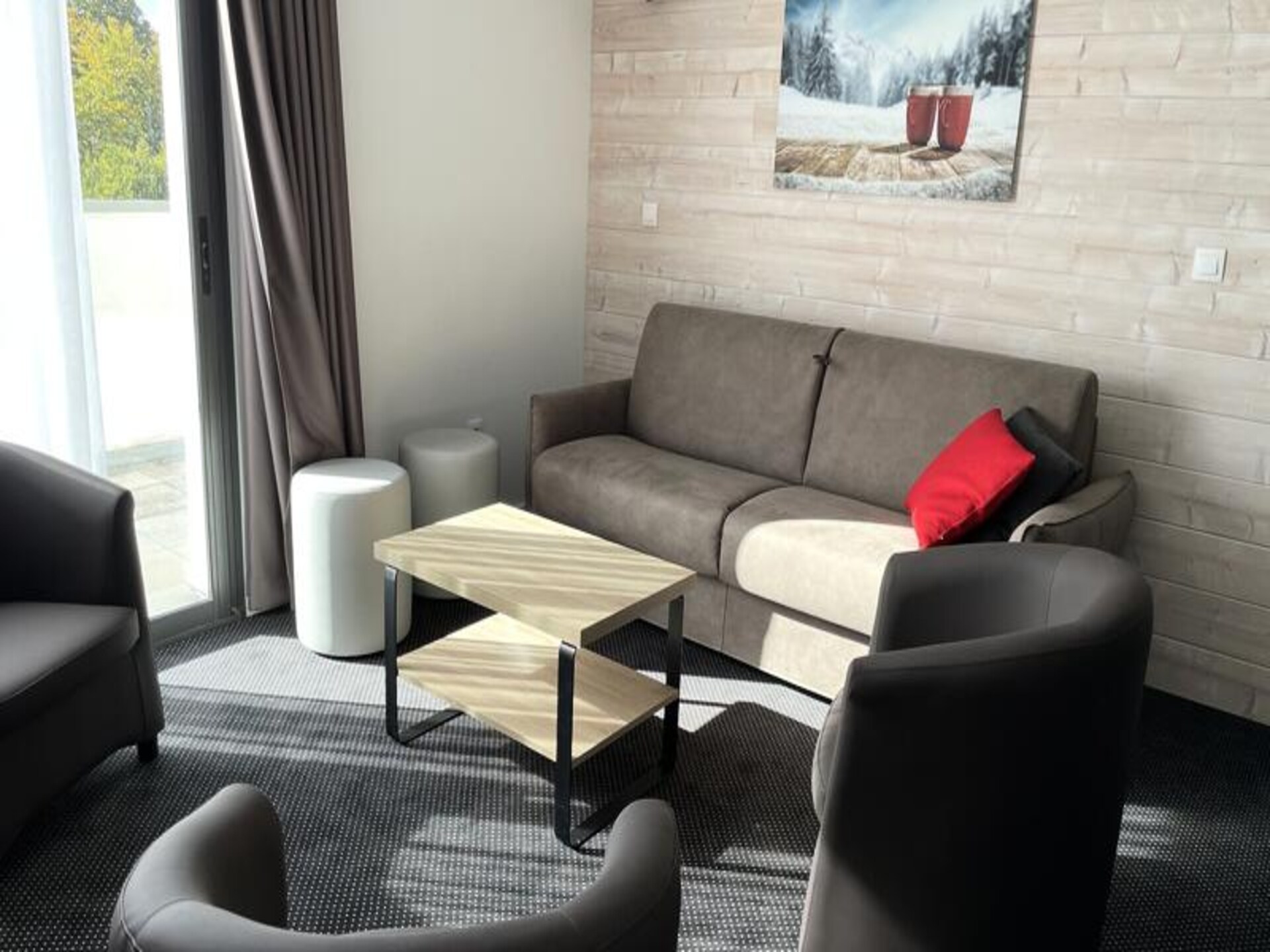 Ruim appartement voor 8 aan de voet van de Pyreneeën met zwembad en uitzicht - foto 13