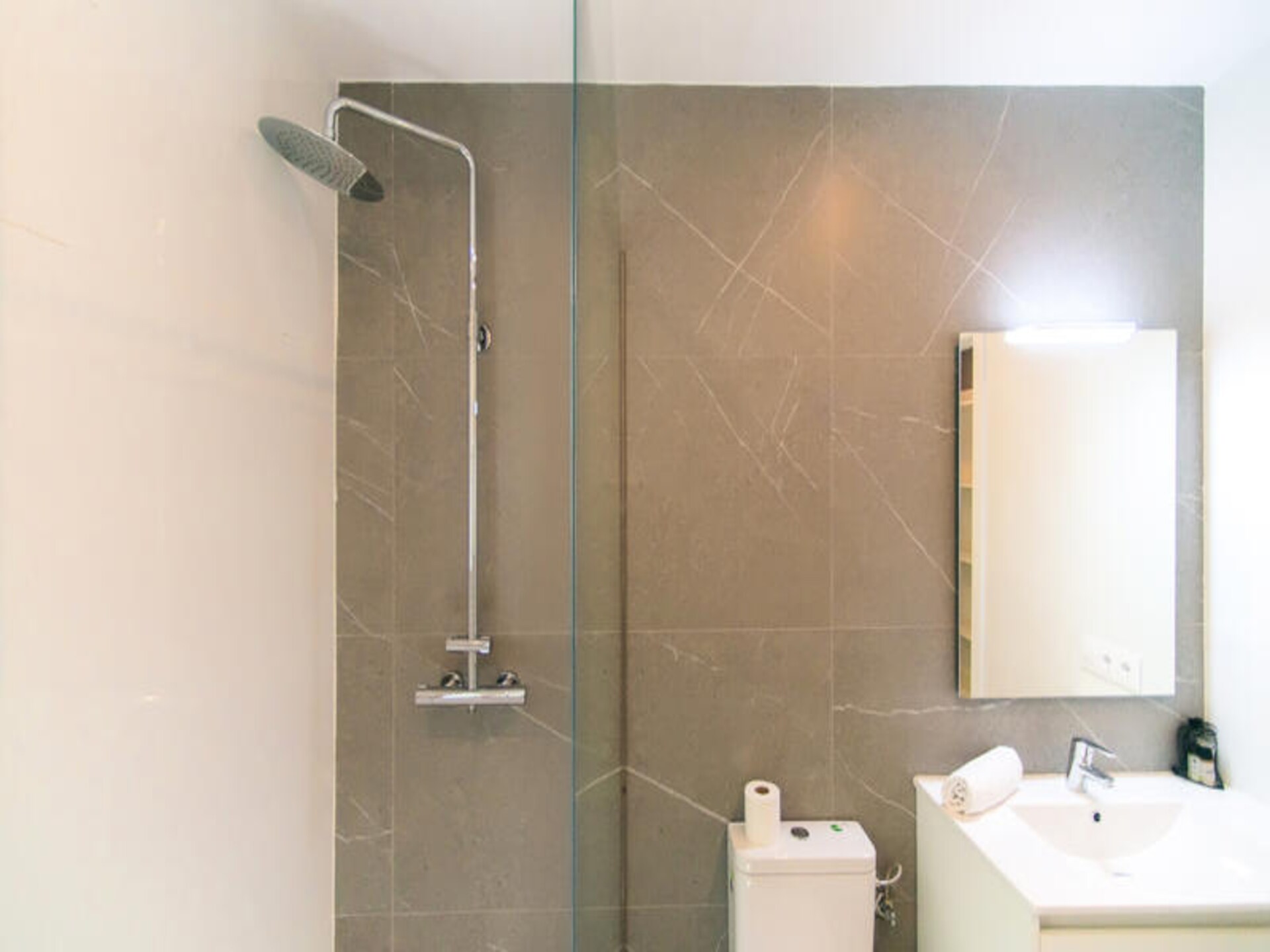 Ruim appartement met zwembad en zeezicht in Roses, Costa Brava - foto 23
