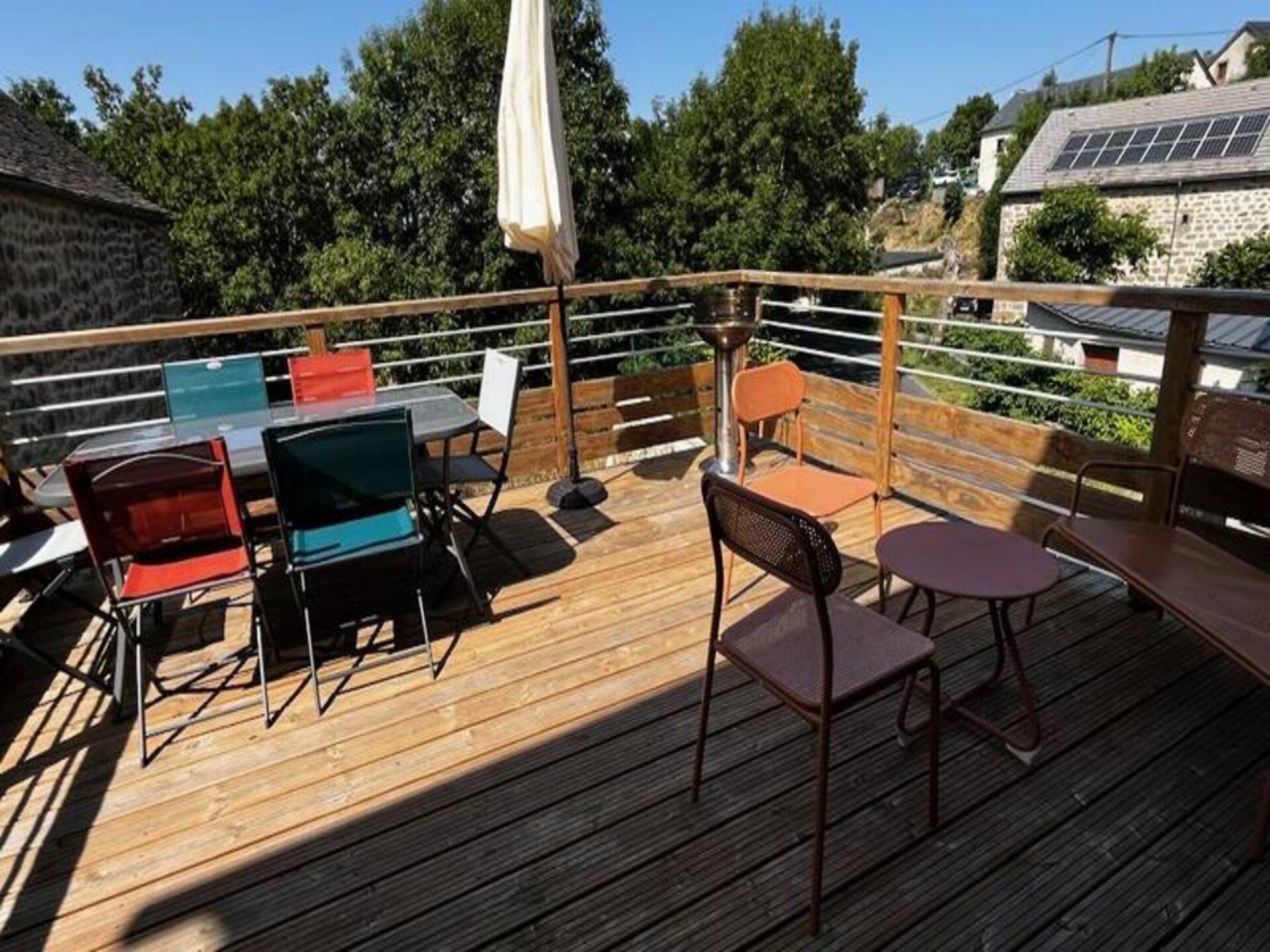 Ruim appartement voor 6 in Saint-Amans met terras en gemeenschappelijk zwembad - foto 2