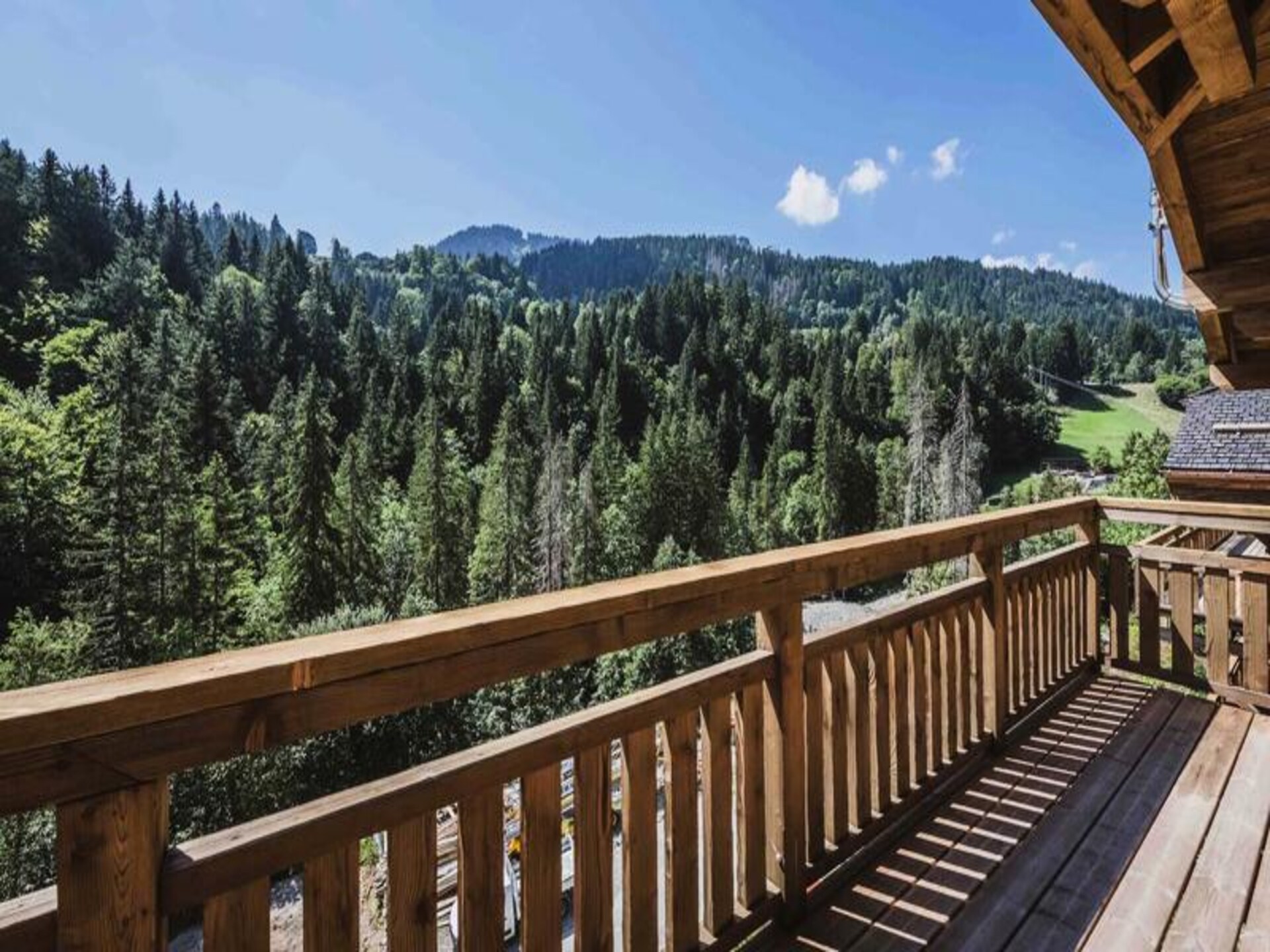 Chalet Bonheur in Morzine: Ruim 10-persoons appartement vlakbij de Nyon lift - foto 14