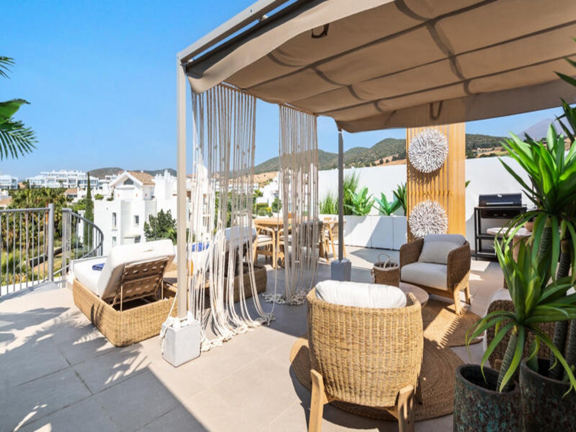 Appartement aan de Crystal Lagoon van Casares met privétuin - foto 4
