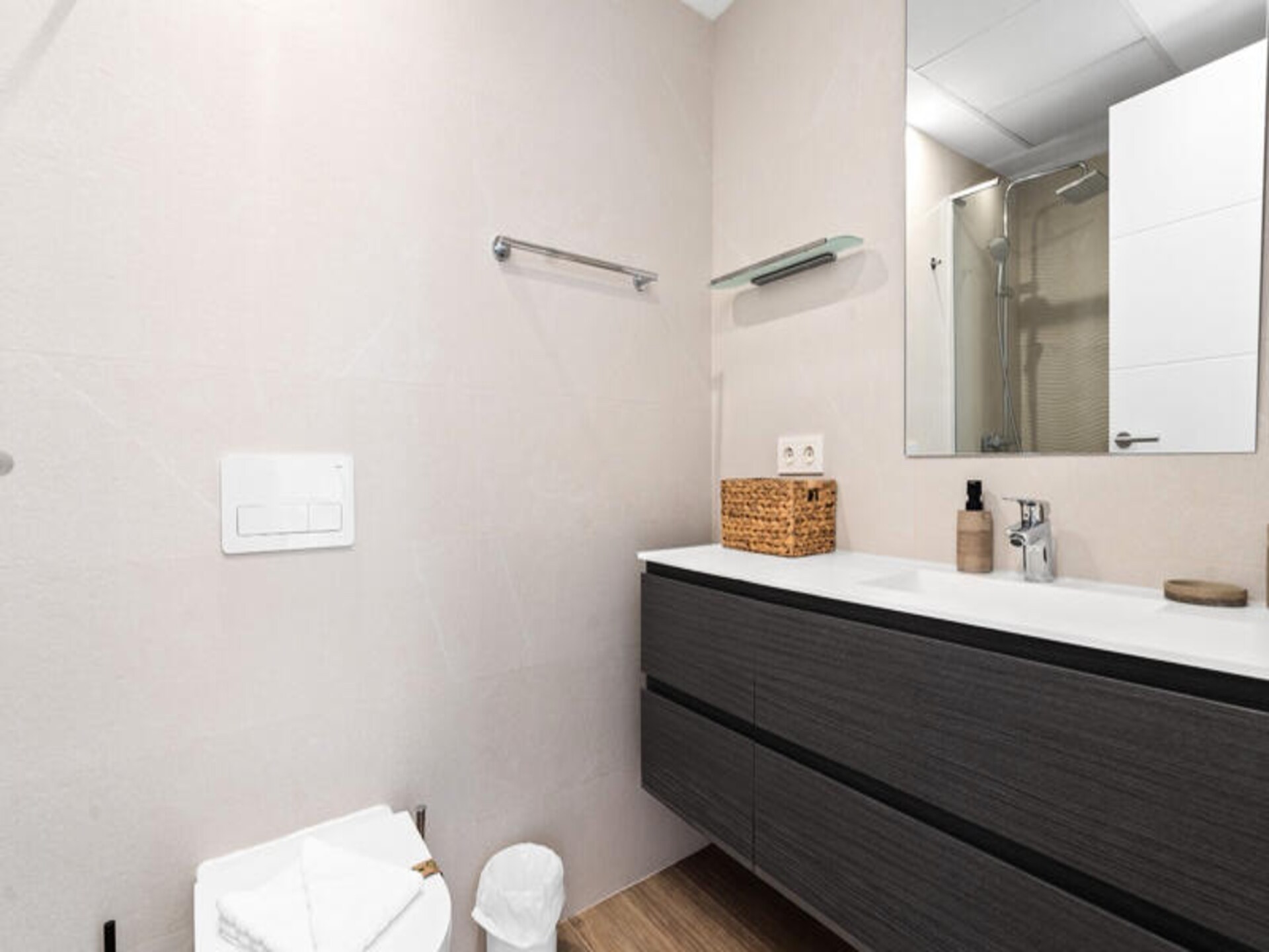 Appartement aan de Crystal Lagoon van Casares met privétuin - foto 13