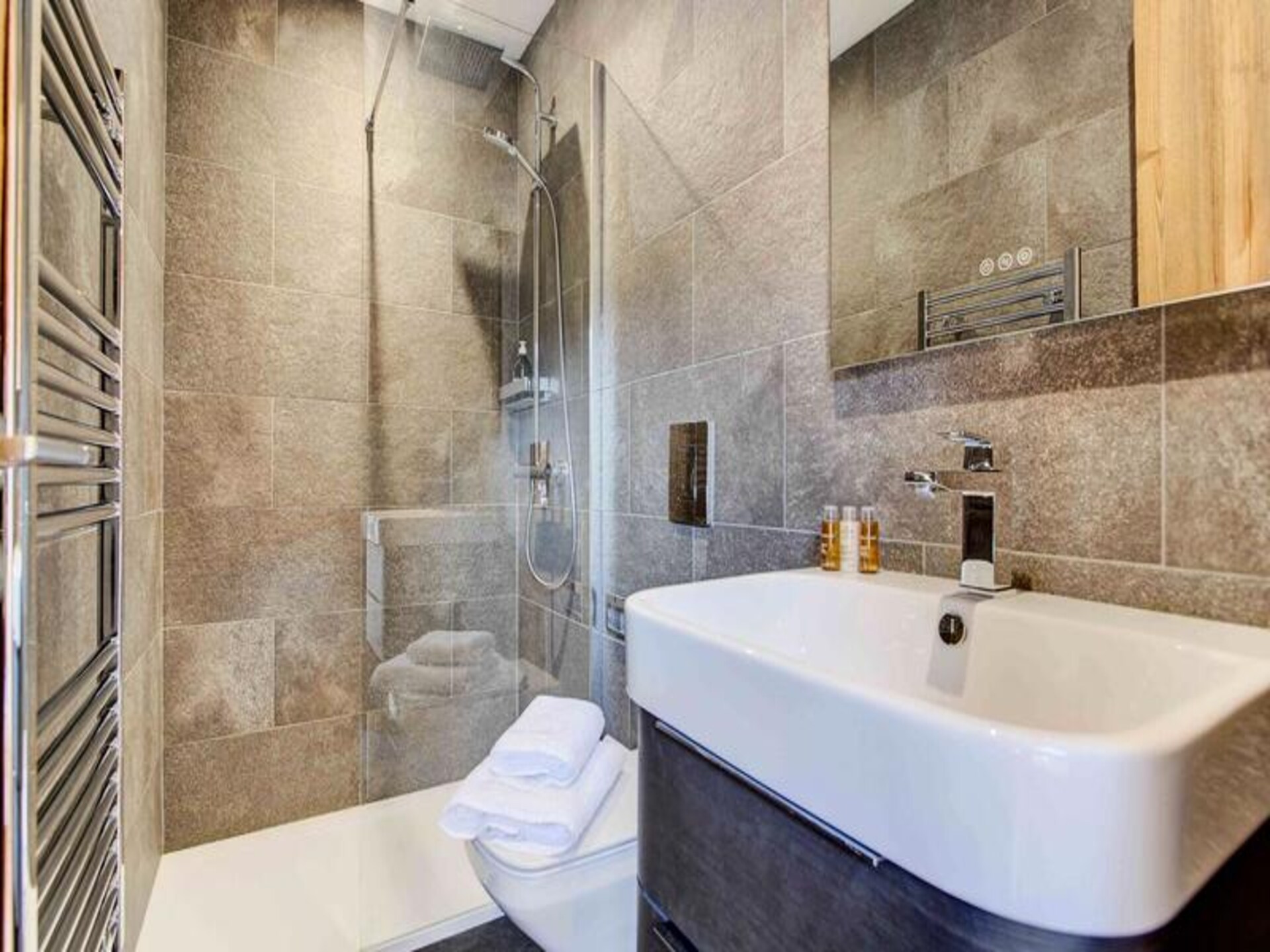 Ruim appartement in hartje Morzine voor 12 personen - foto 9