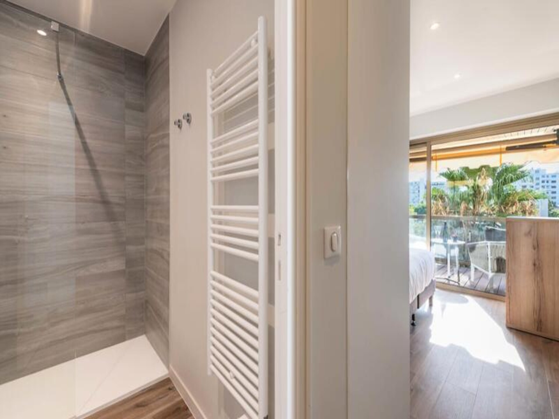 Licht appartement in Cannes met zeezicht, vlakbij het strand - foto 24