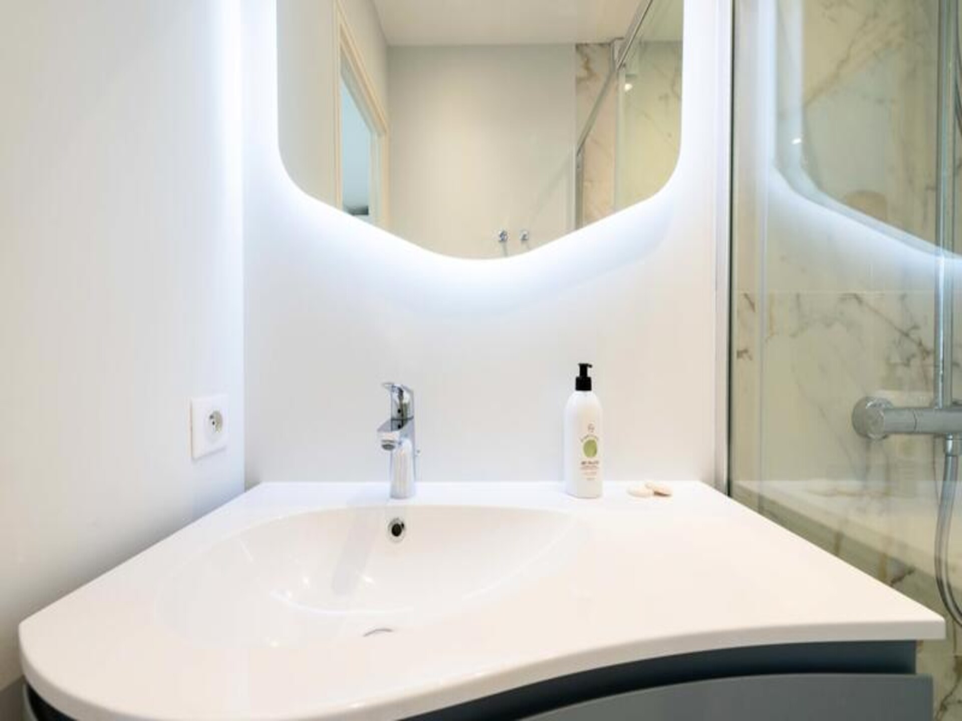 Licht appartement in Cannes met zeezicht, vlakbij het strand - foto 34