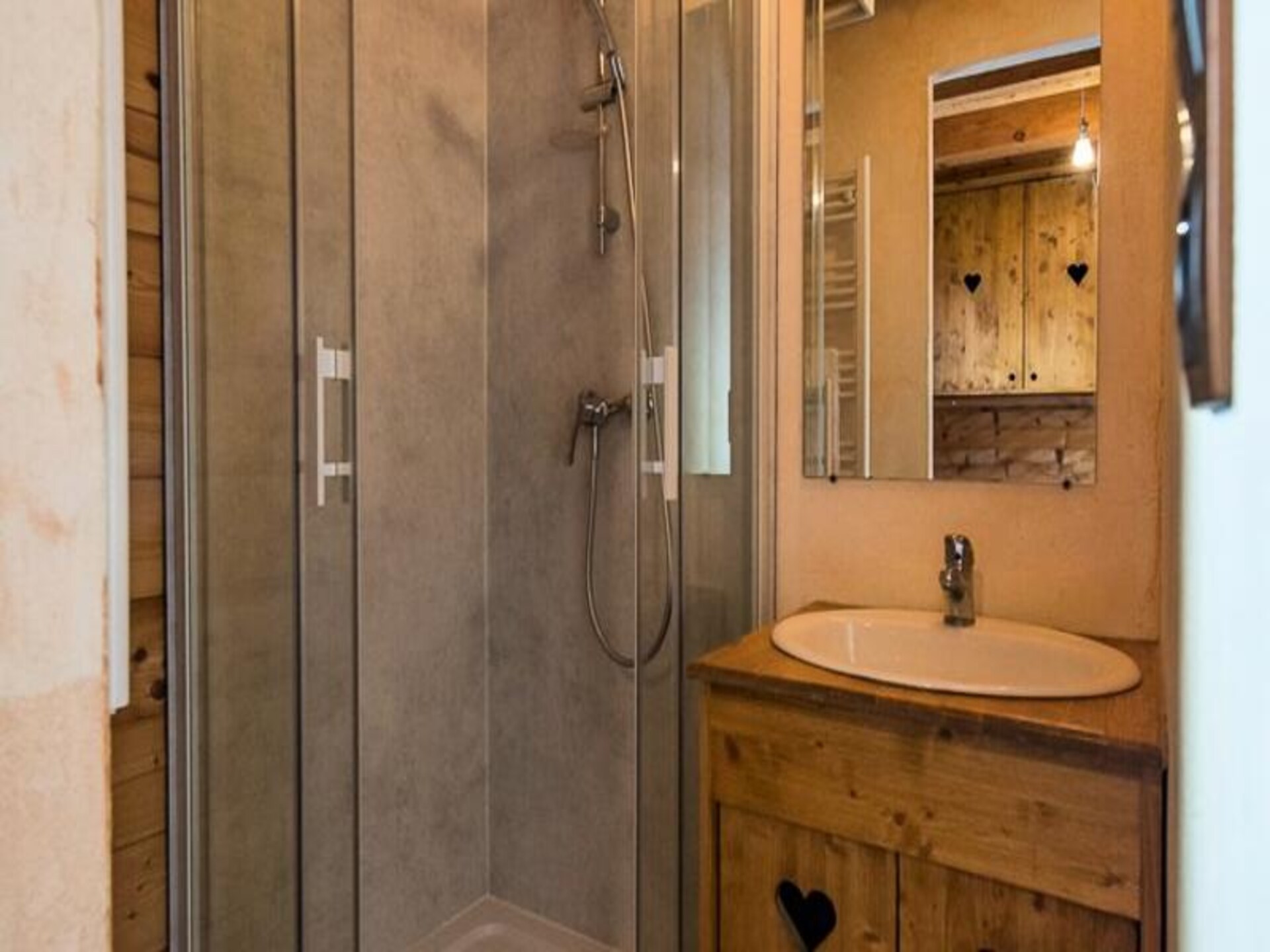 Ruim appartement voor 11 personen midden in Saint Sorlin d'Arves, vlakbij de piste - foto 13