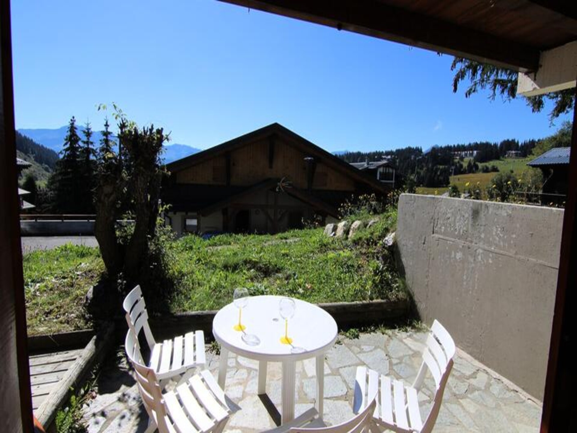 Knusse studio in Hauteluce, direct aan de piste met zonnig terras - foto 9