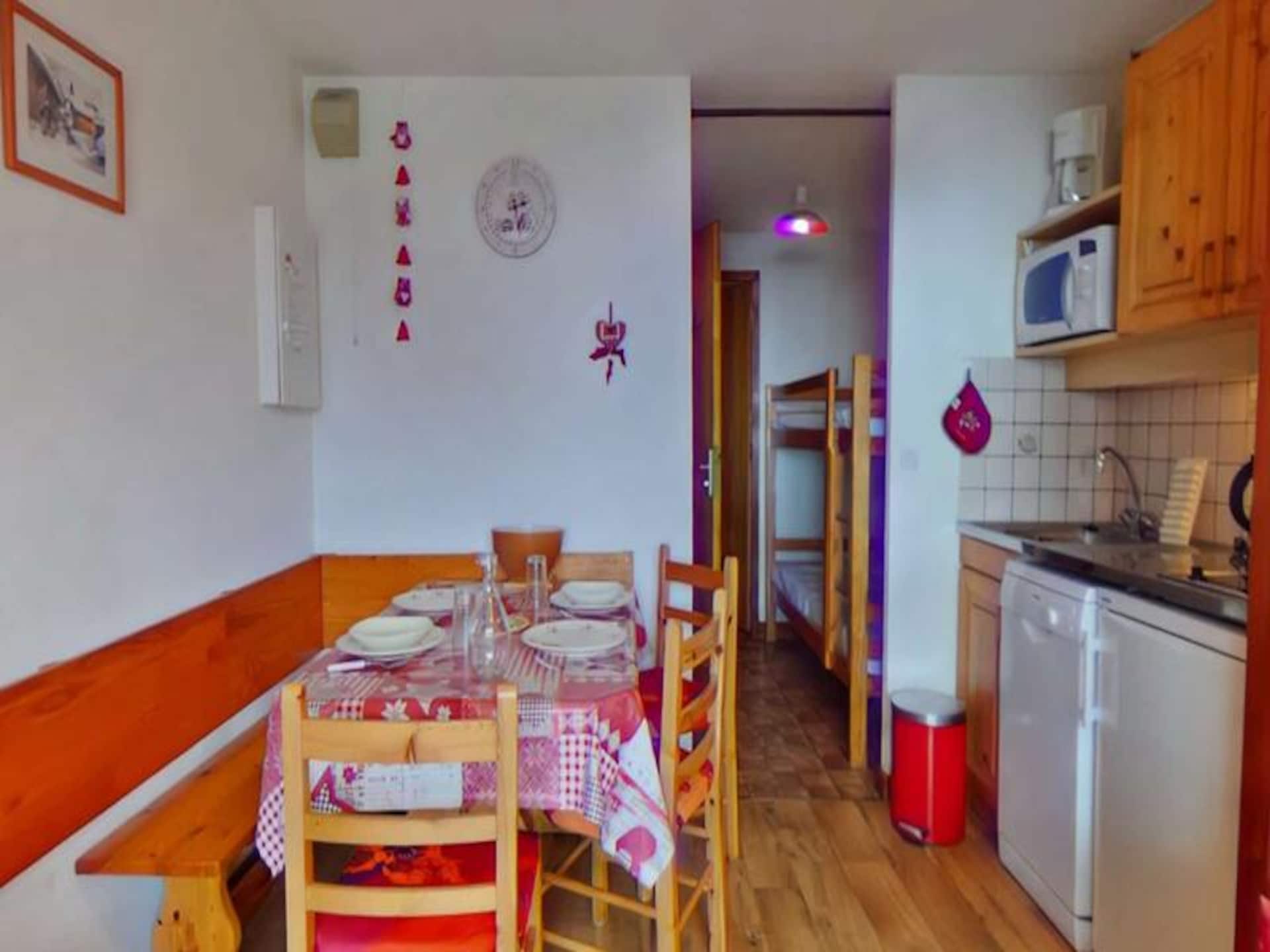 Knus appartement in Hauteluce met balkon en uitzicht op Mont Bisanne - foto 8