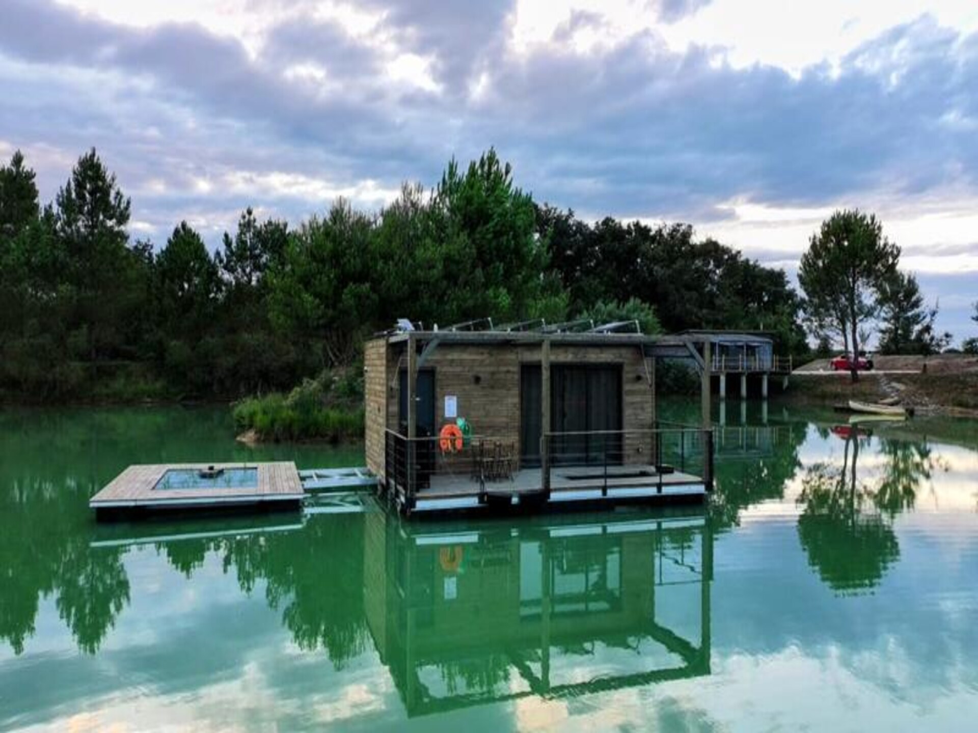 Unieke drijvende lodge op privévijver in de Dordogne - foto 8