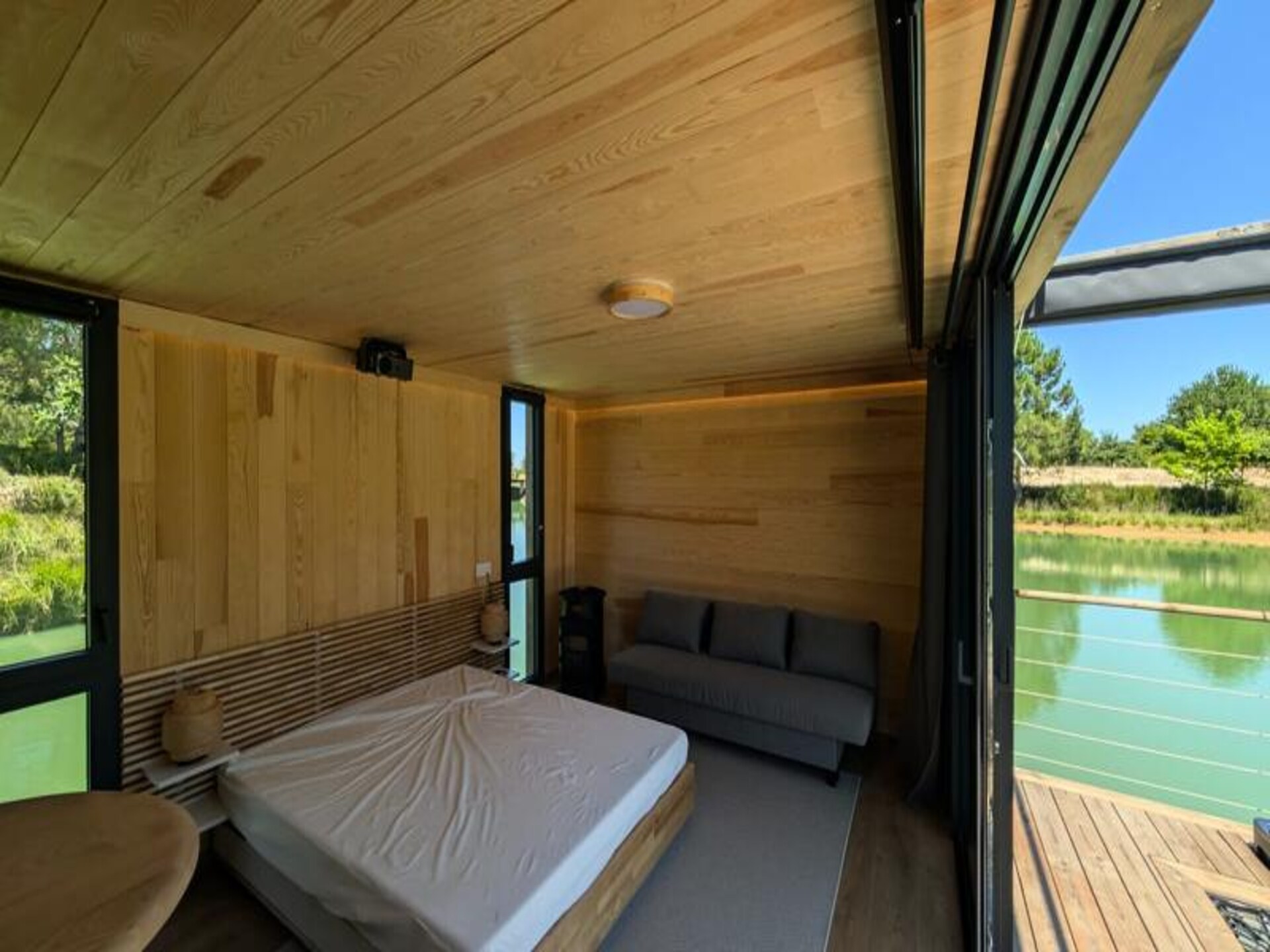 Unieke drijvende lodge op privévijver in de Dordogne - foto 31