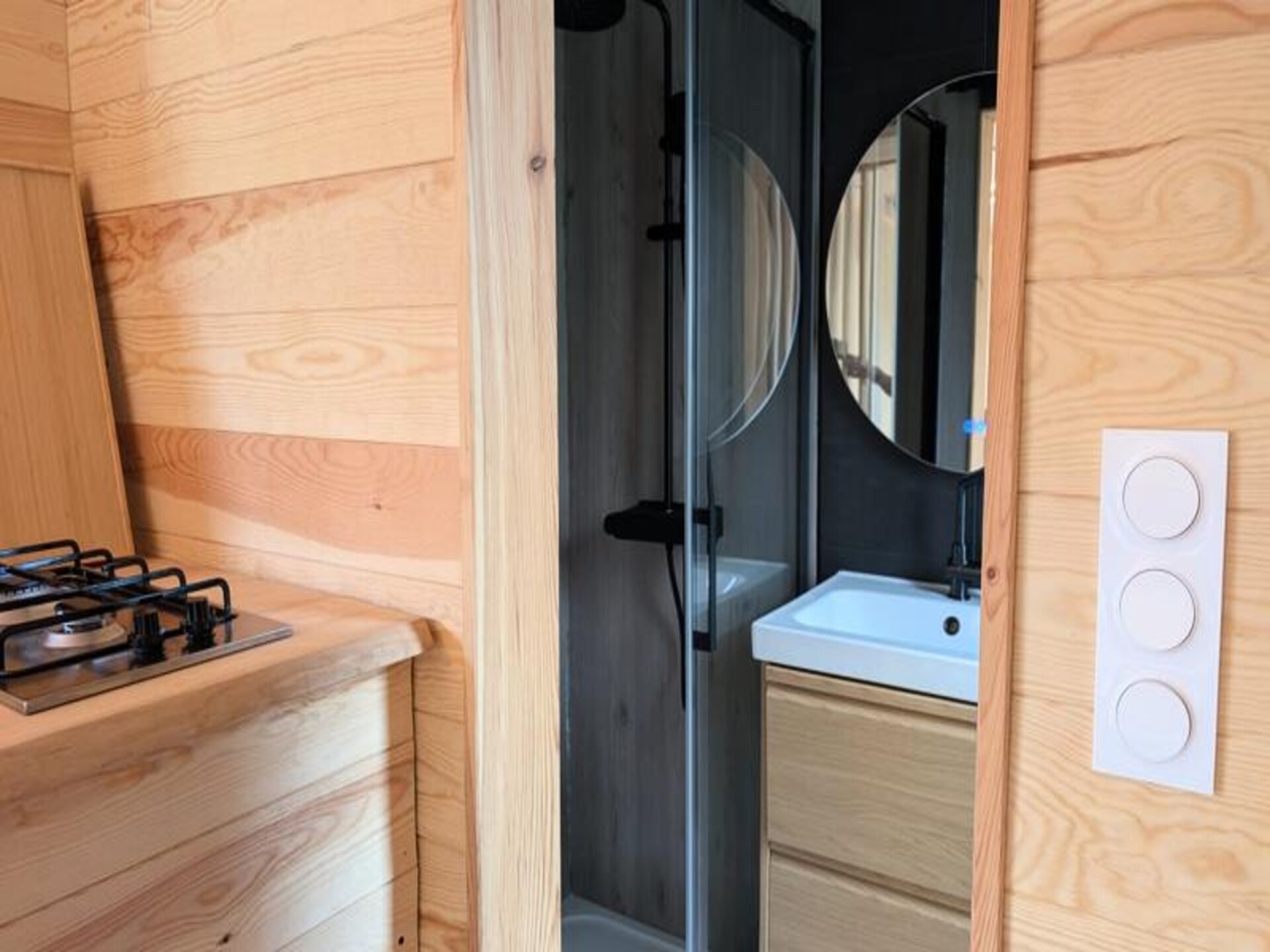 Unieke drijvende lodge op privévijver in de Dordogne - foto 37