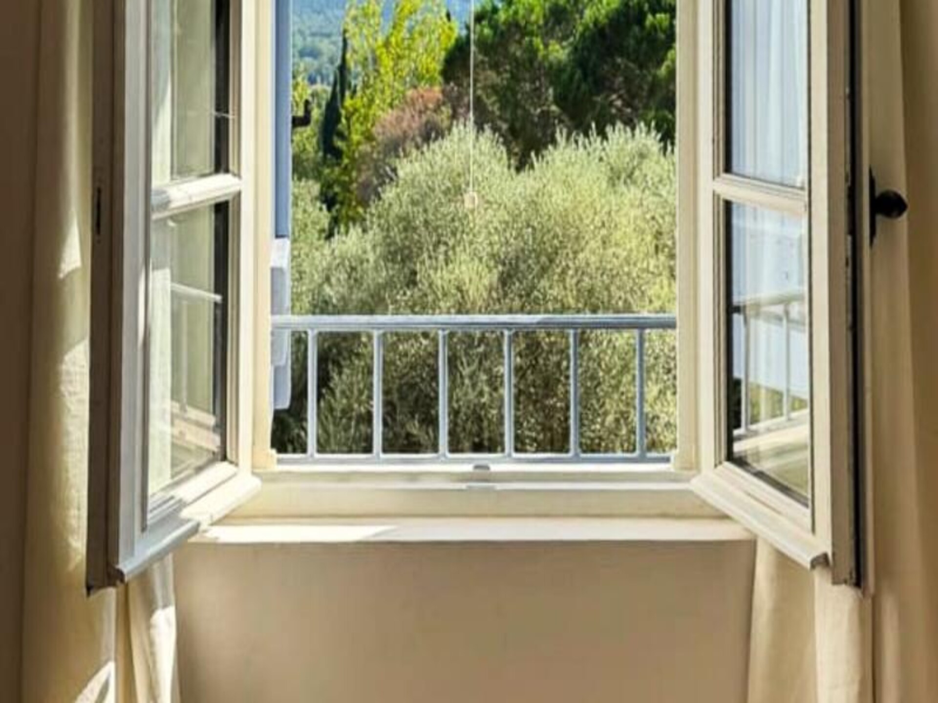 Authentieke Provençaalse Mas met zwembad en panoramisch uitzicht - foto 29
