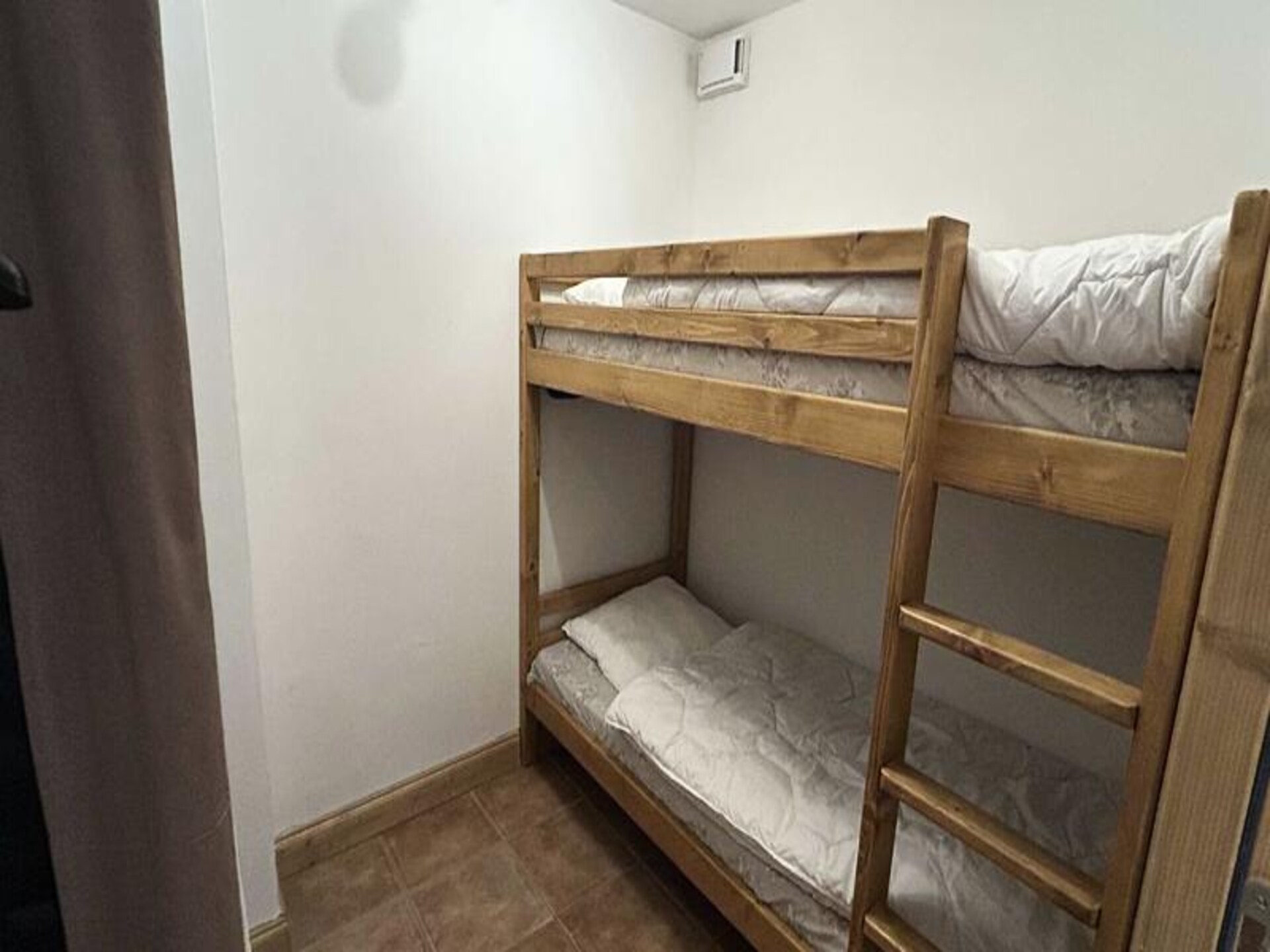 Ruim appartement voor 8 personen met balkon en toegang tot binnenzwembad - foto 7