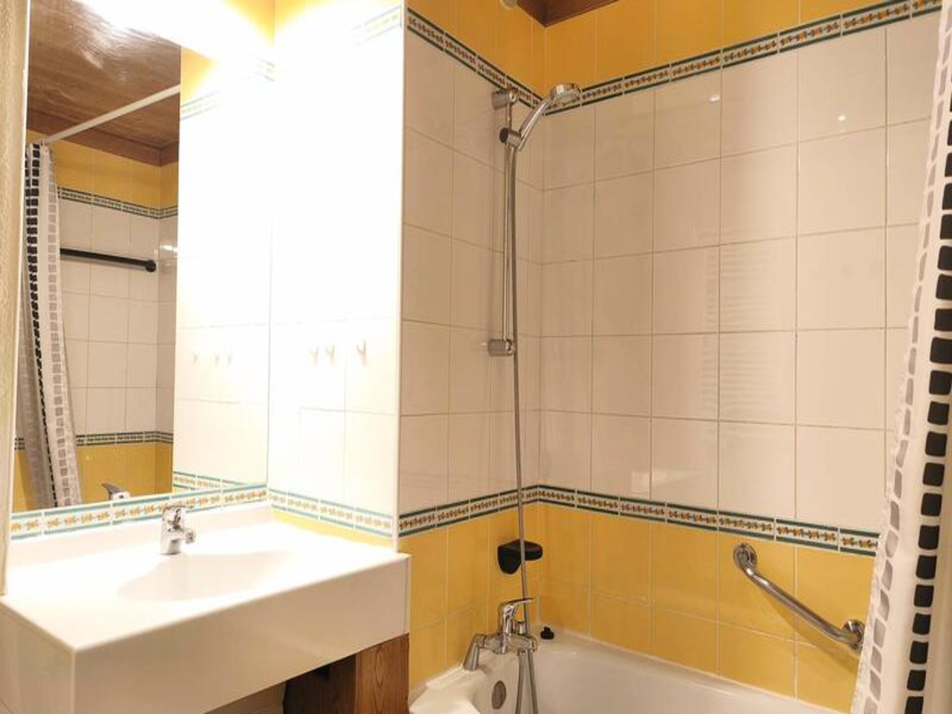 Compact appartement in Méribel Mottaret met balkon en Alpen-uitzicht - foto 7