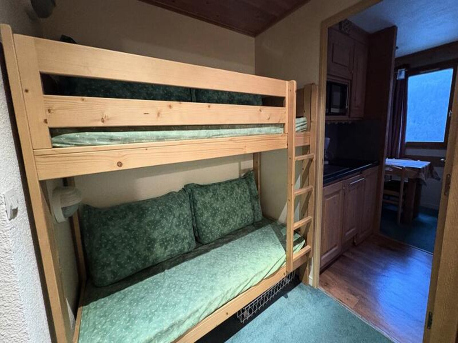 Compact appartement in Méribel Mottaret met balkon en Alpen-uitzicht - foto 10