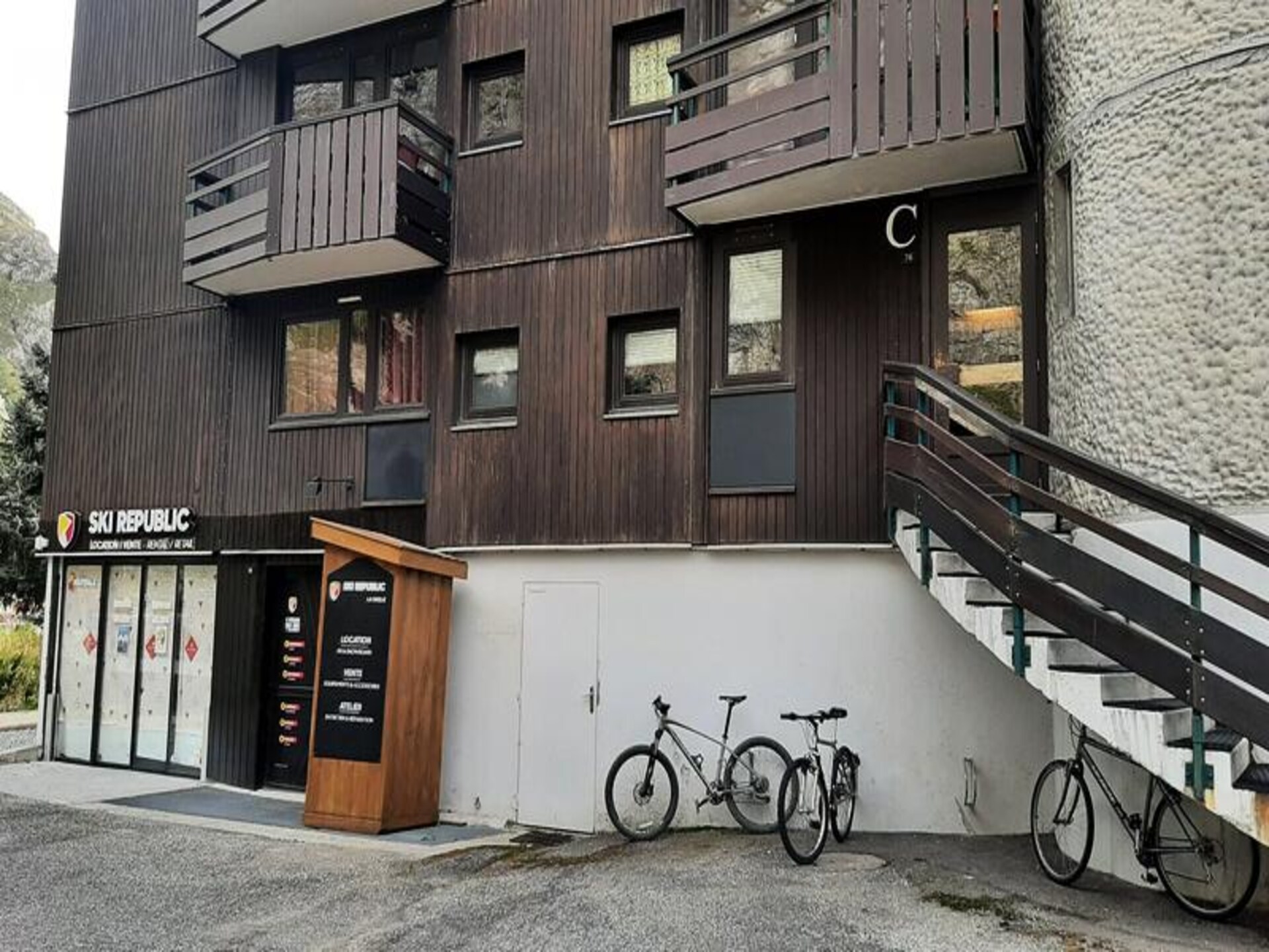 Ski-in/ski-out appartement met balkon op het zuiden in Val d'Isère La Daille - foto 5