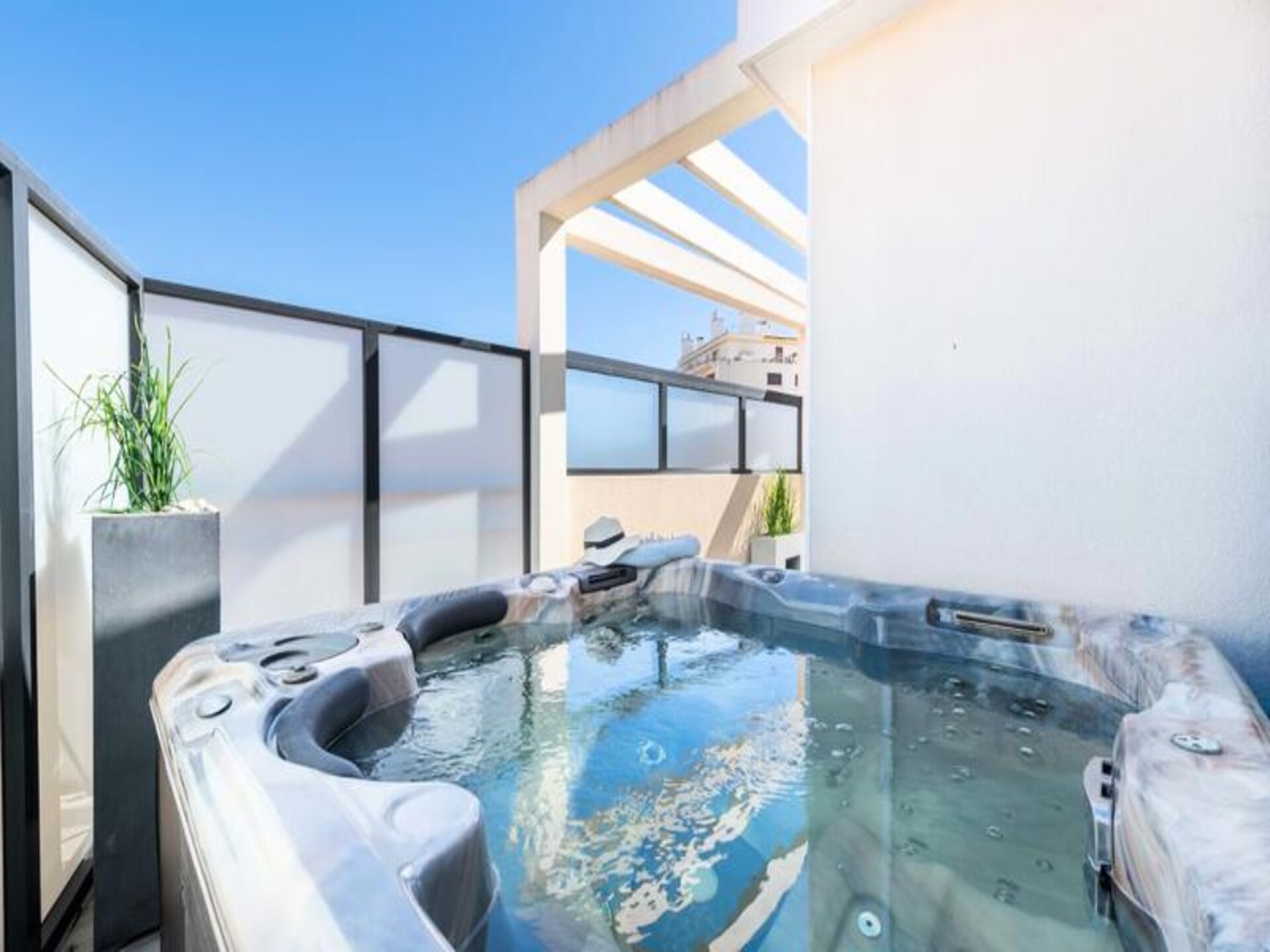 Résidence 4p: Dakappartement met jacuzzi in Cannes, 6 pers., 95m² - foto 2