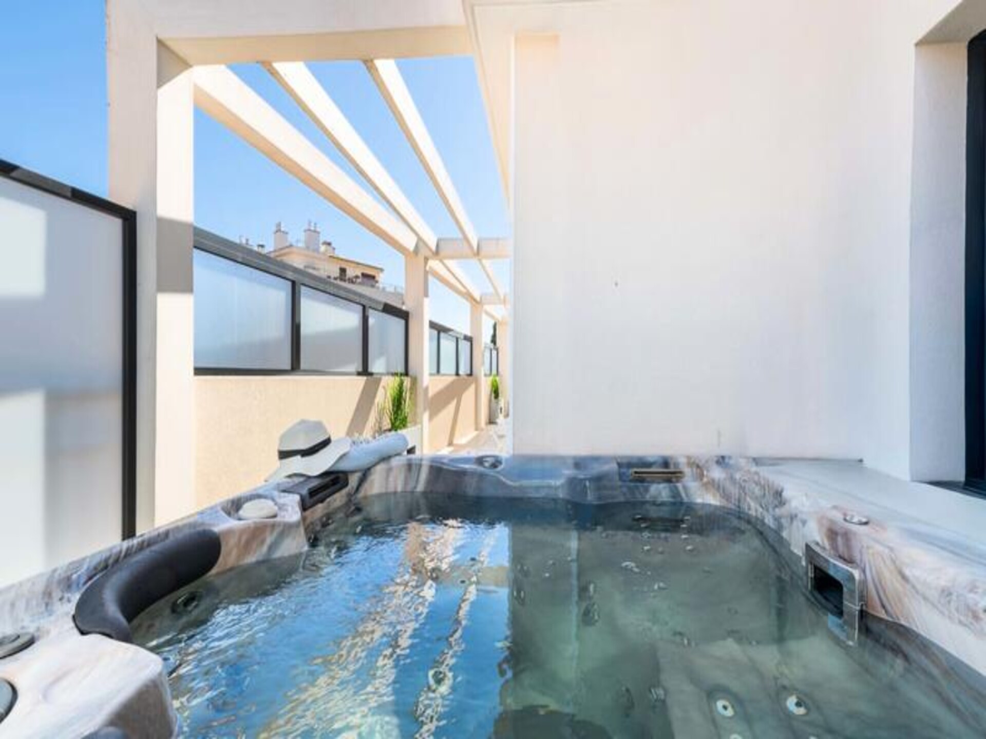 Résidence 4p: Dakappartement met jacuzzi in Cannes, 6 pers., 95m² - foto 26