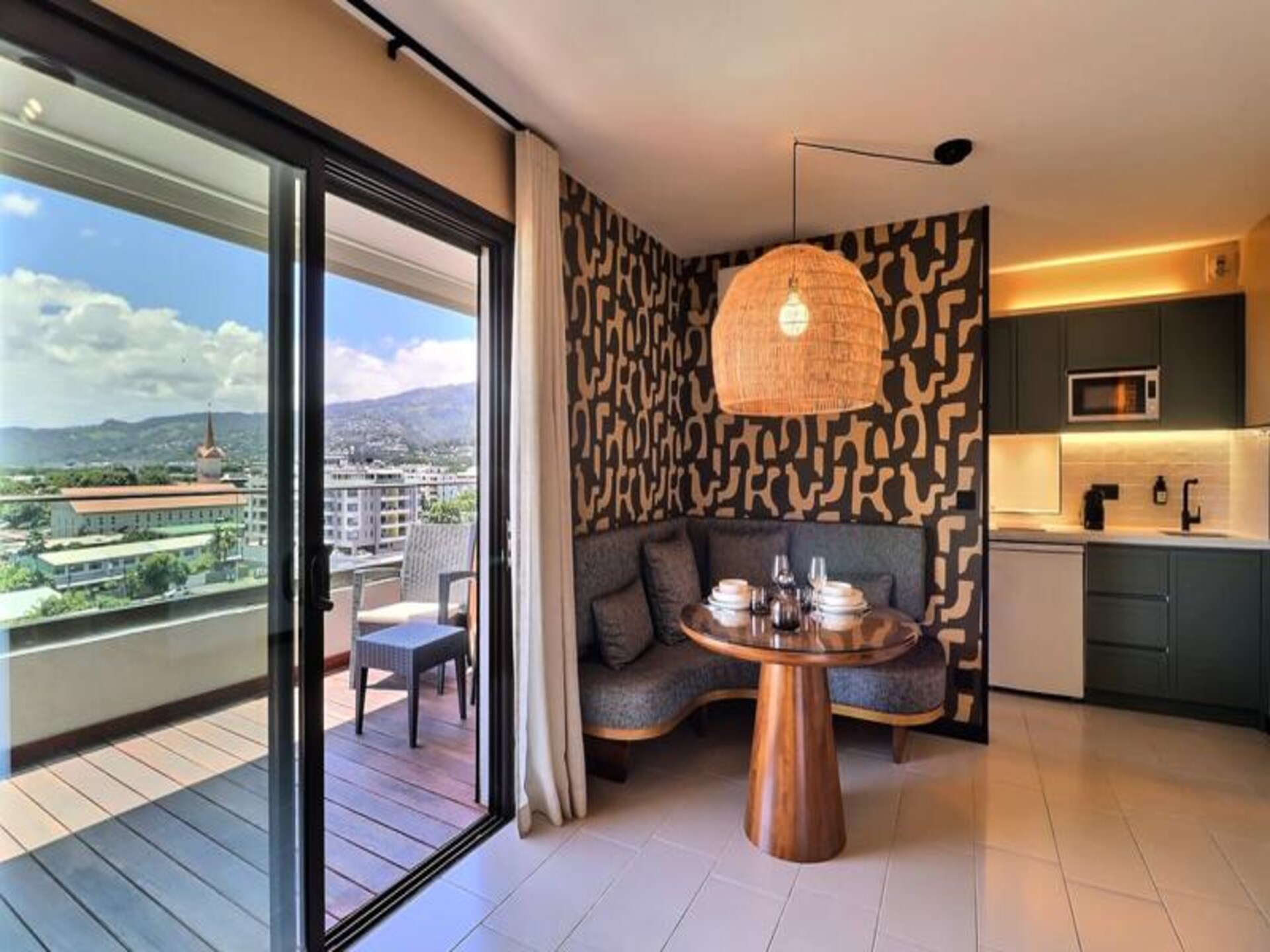 Mahana Suite: Panoramisch appartement met zee- en bergzicht in Papeete - foto 6