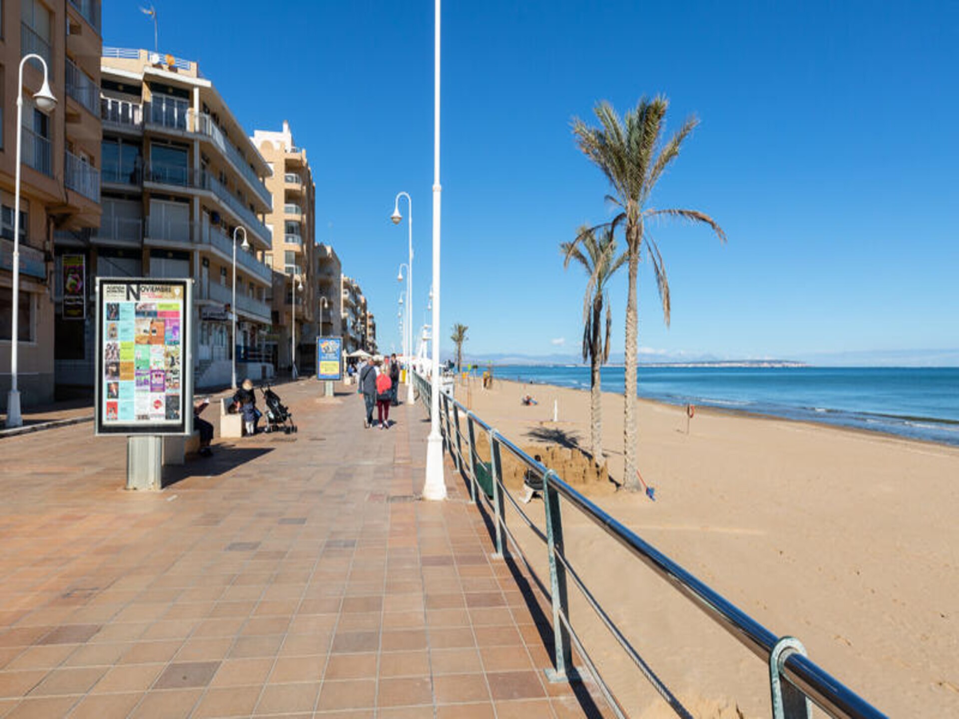 Modern appartement op 300 meter van strand Guardamar del Segura - foto 25