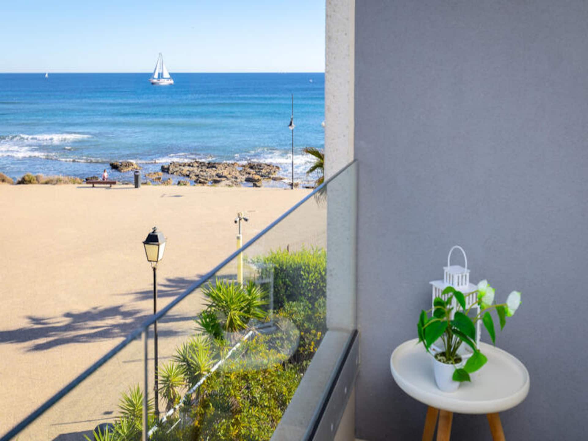 Strandappartement met zeezicht en gemeenschappelijk zwembad in Punta Prima - foto 3