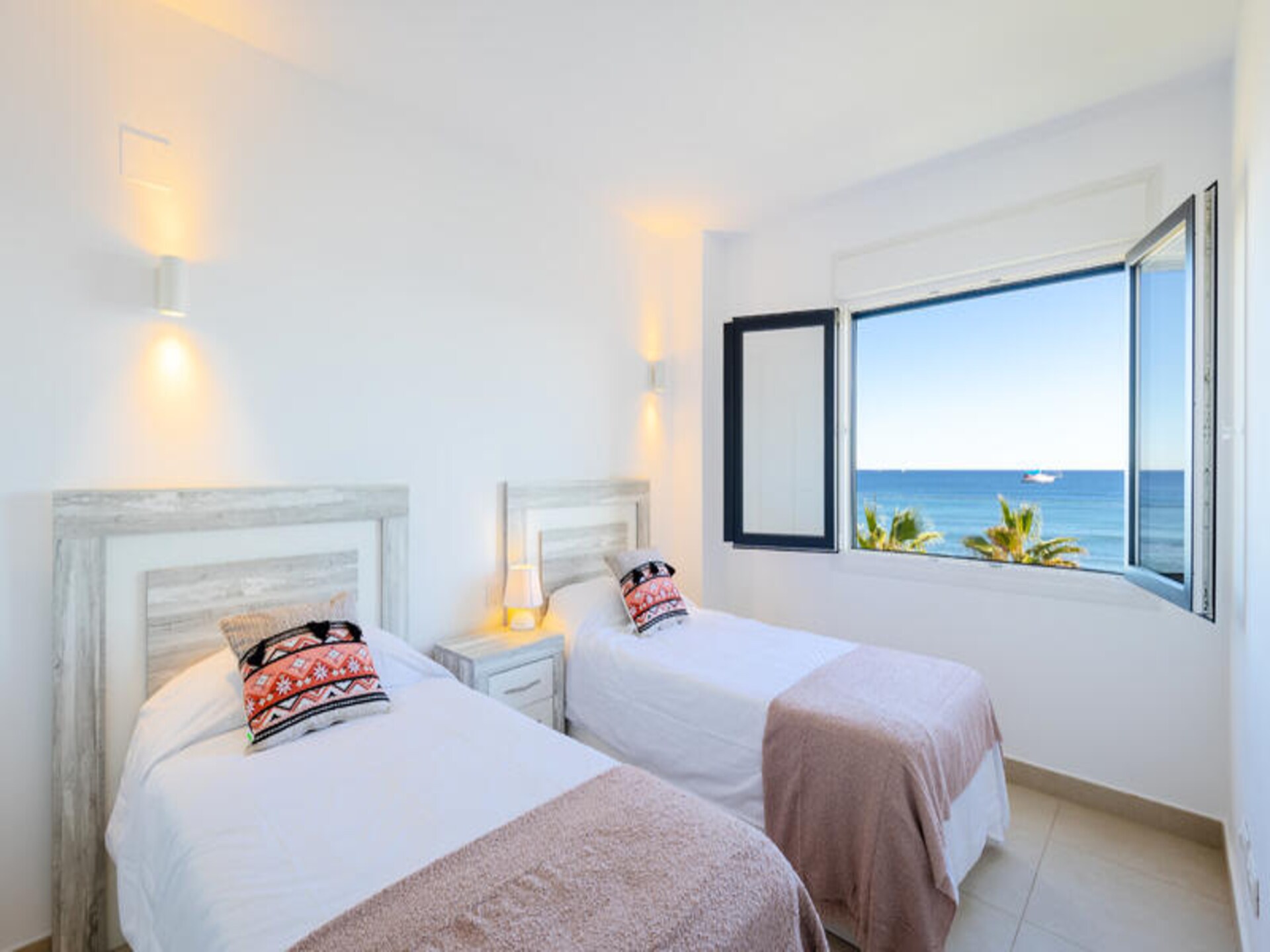 Strandappartement met zeezicht en gemeenschappelijk zwembad in Punta Prima - foto 11