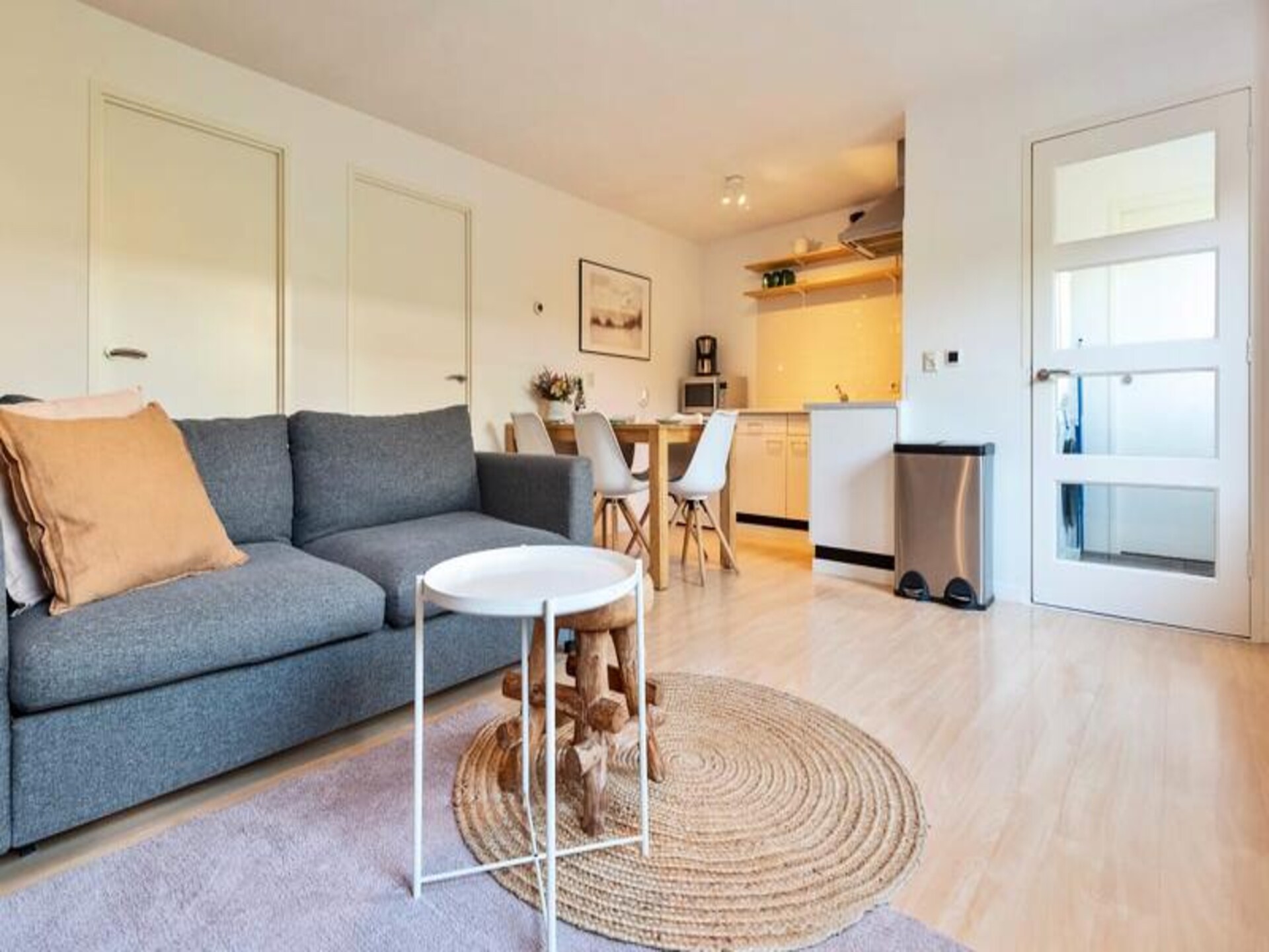 Vernieuwd familieappartement in Zandvoort met gratis parking, 7 min van het strand - foto 11