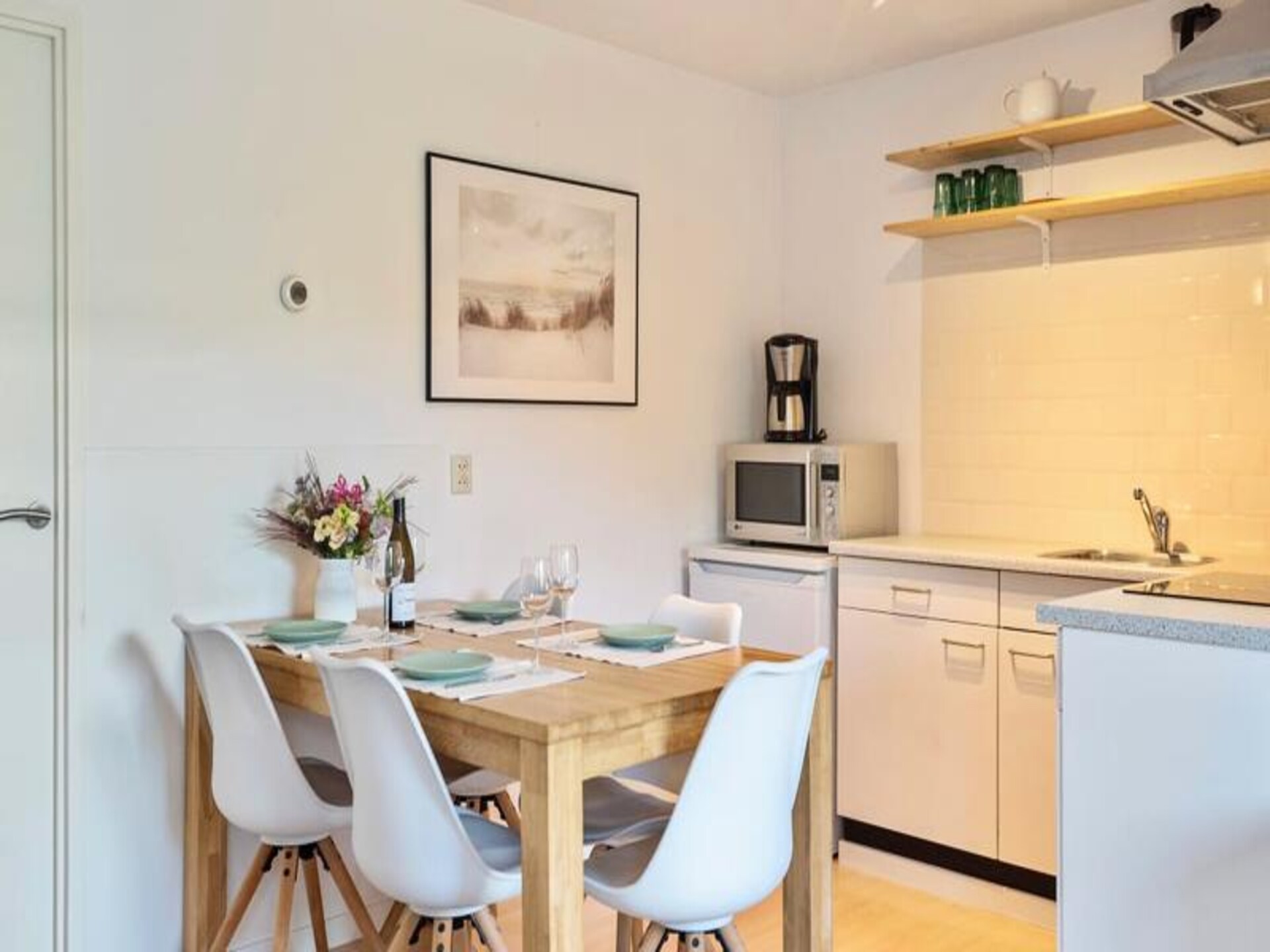 Vernieuwd familieappartement in Zandvoort met gratis parking, 7 min van het strand - foto 13