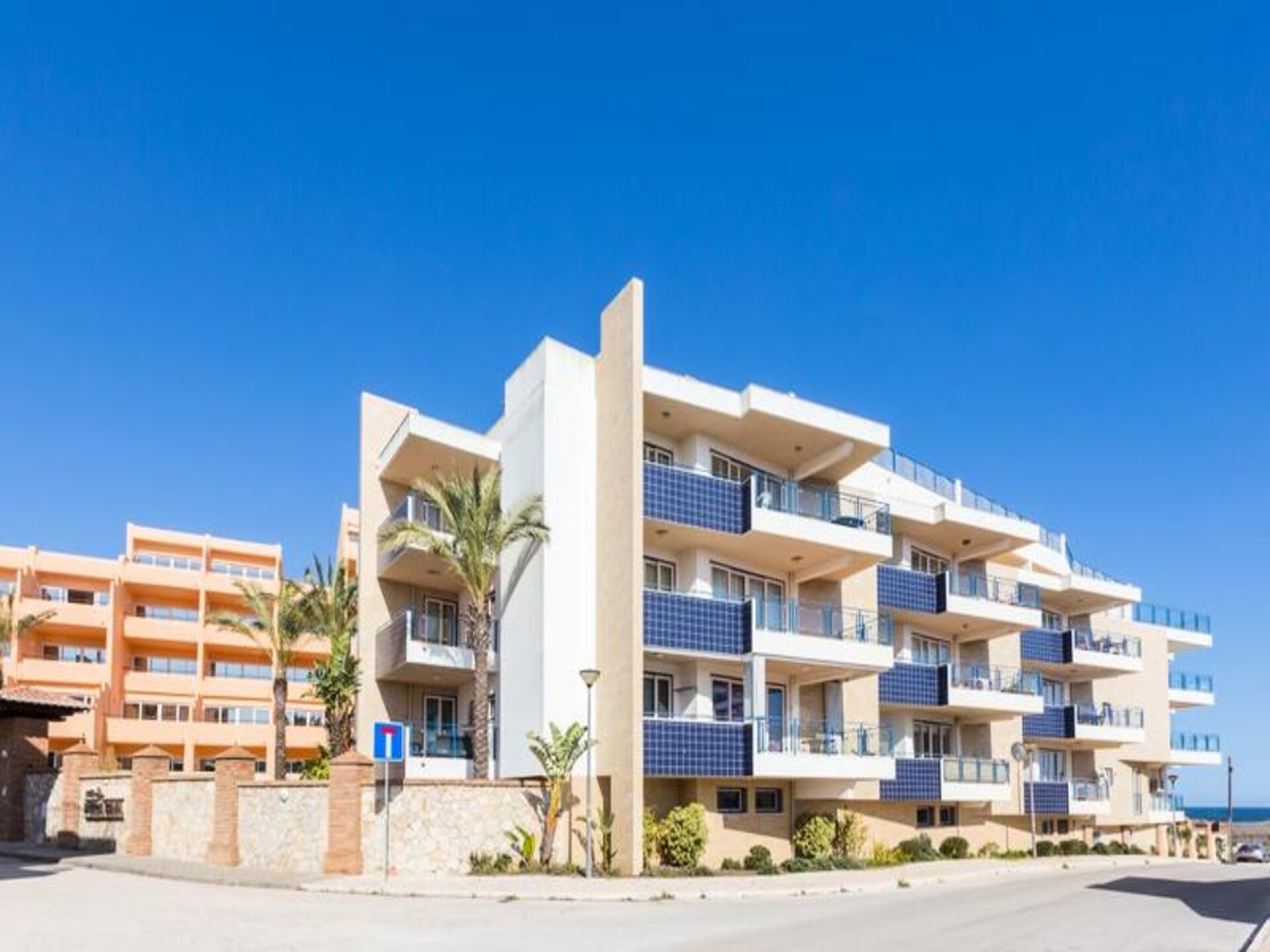 Luxe appartement aan Meia Praia met oceaanzicht en zwembad - foto 21
