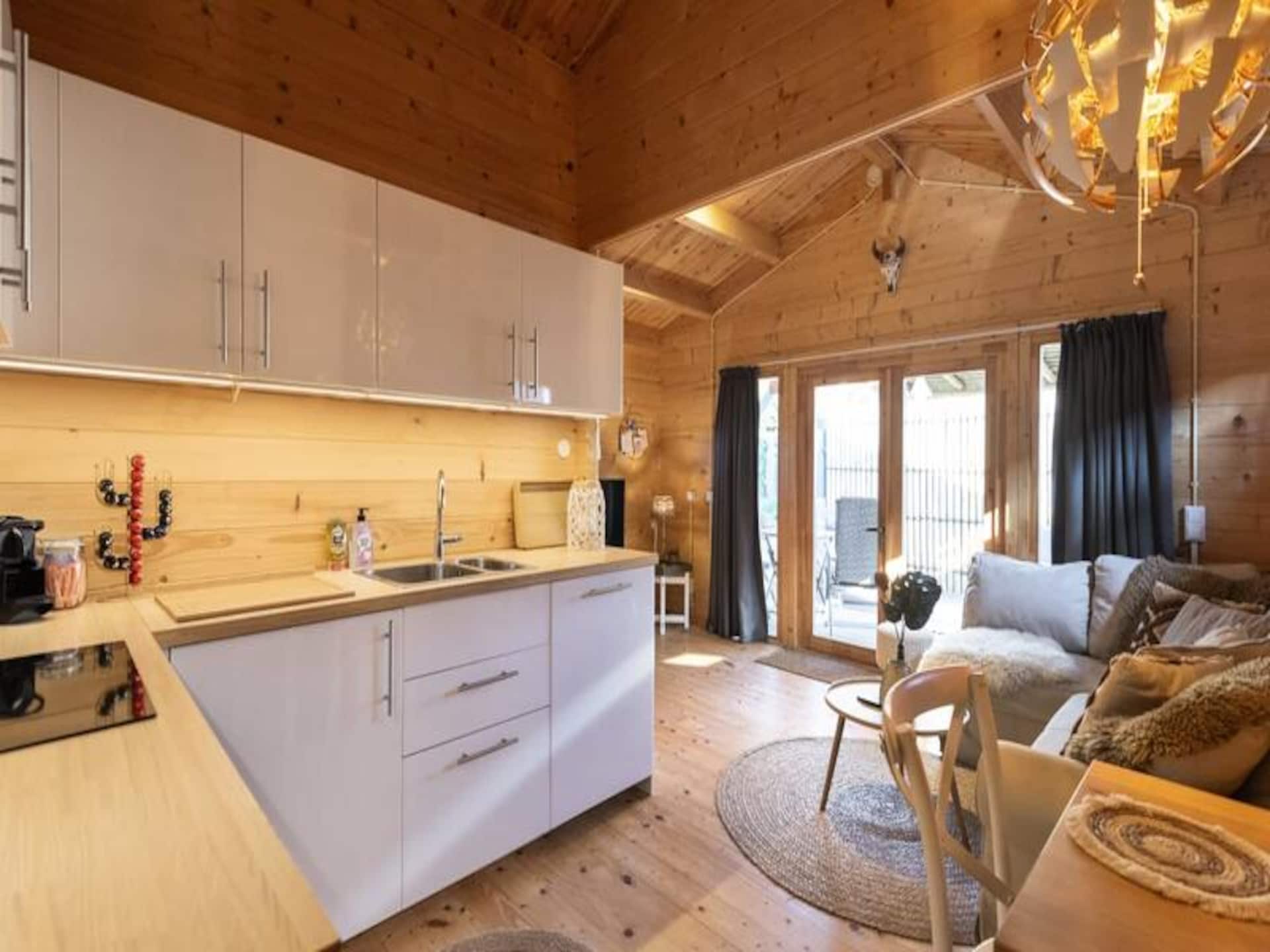 Sfeervolle houten lodge in Zandvoort, 250m van het strand - foto 3