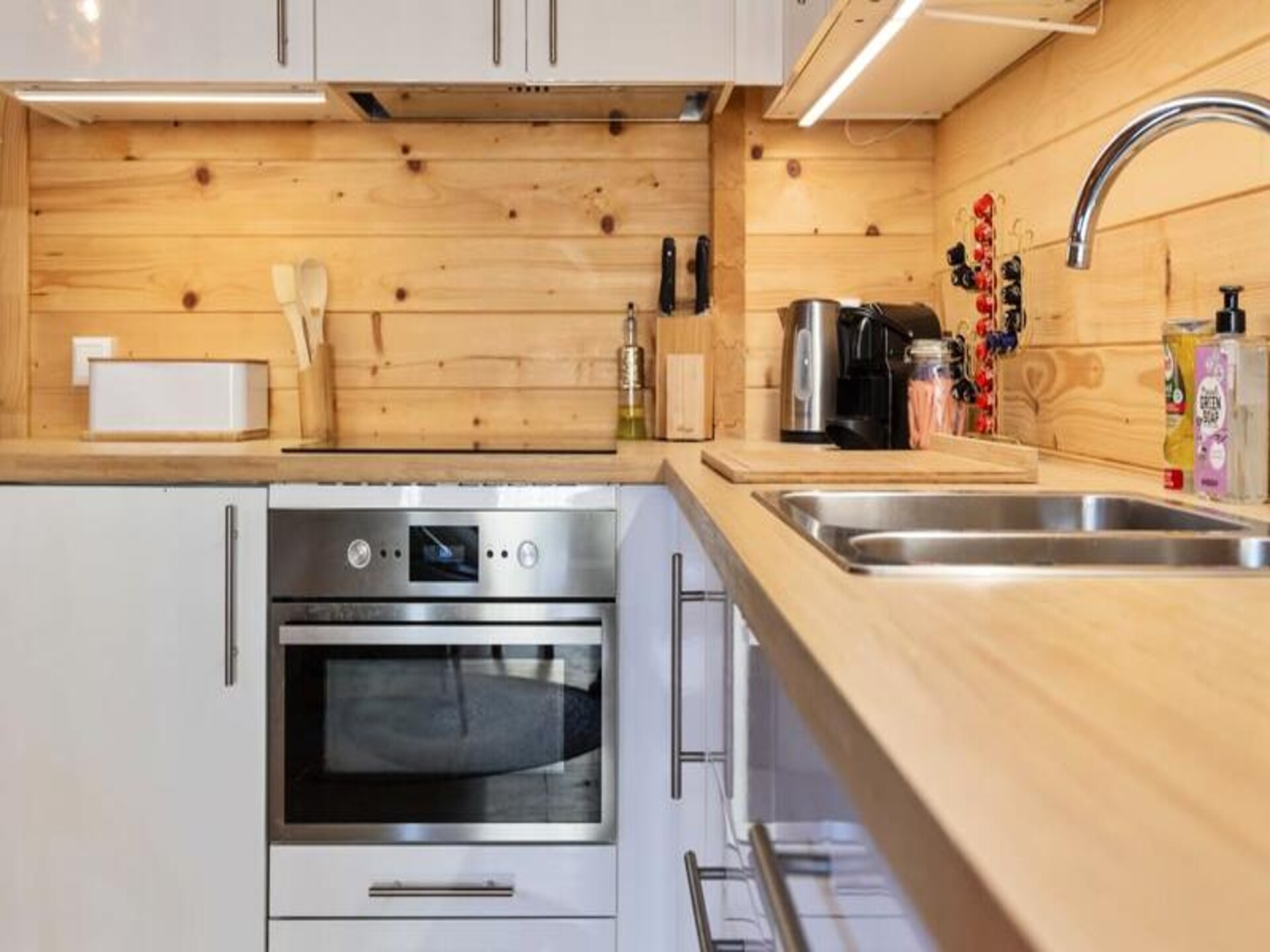 Sfeervolle houten lodge in Zandvoort, 250m van het strand - foto 14