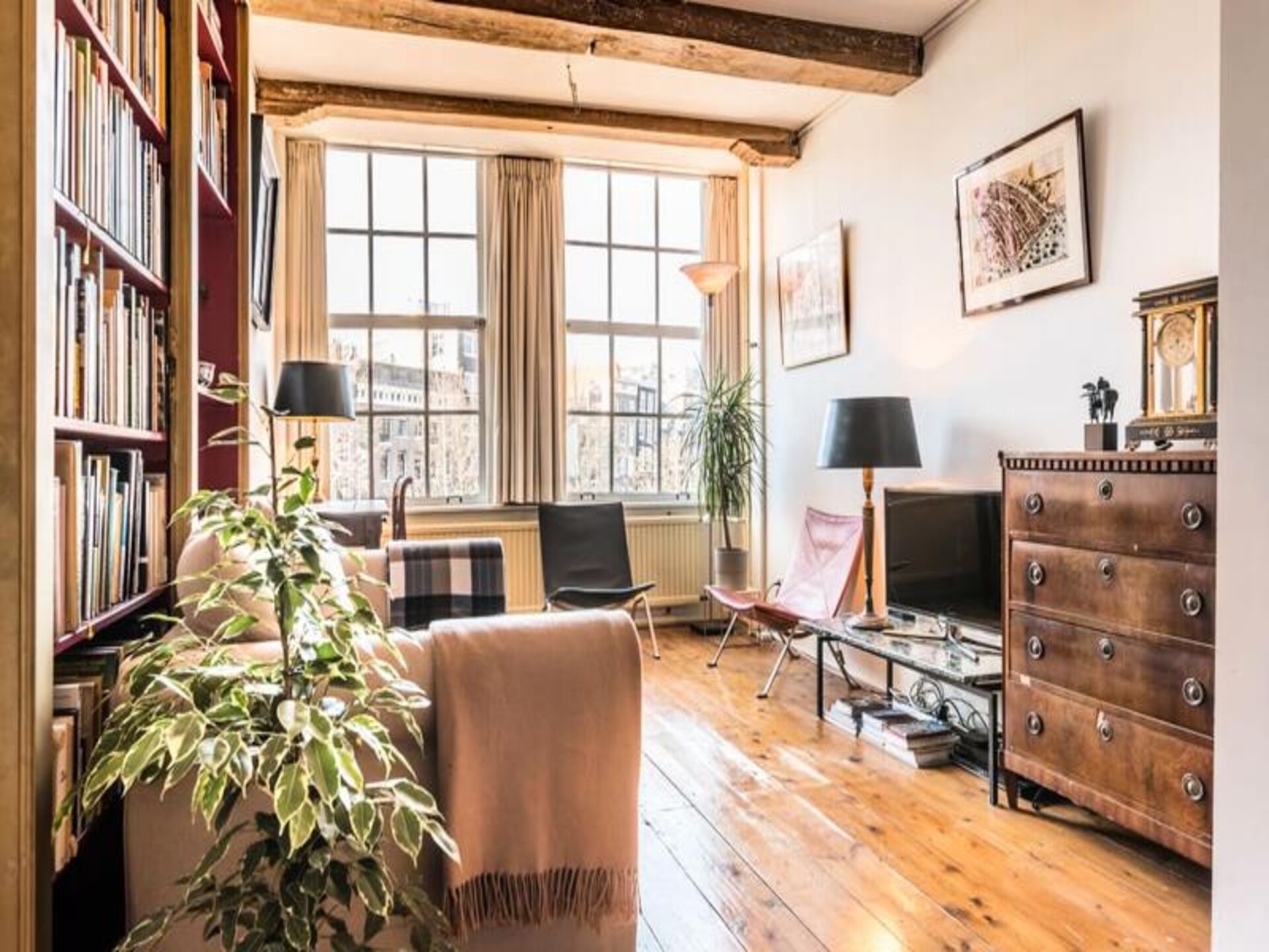 Historisch grachtenpand aan de Singel: stijlvolle 50m² kamer uit 1608 - foto 25
