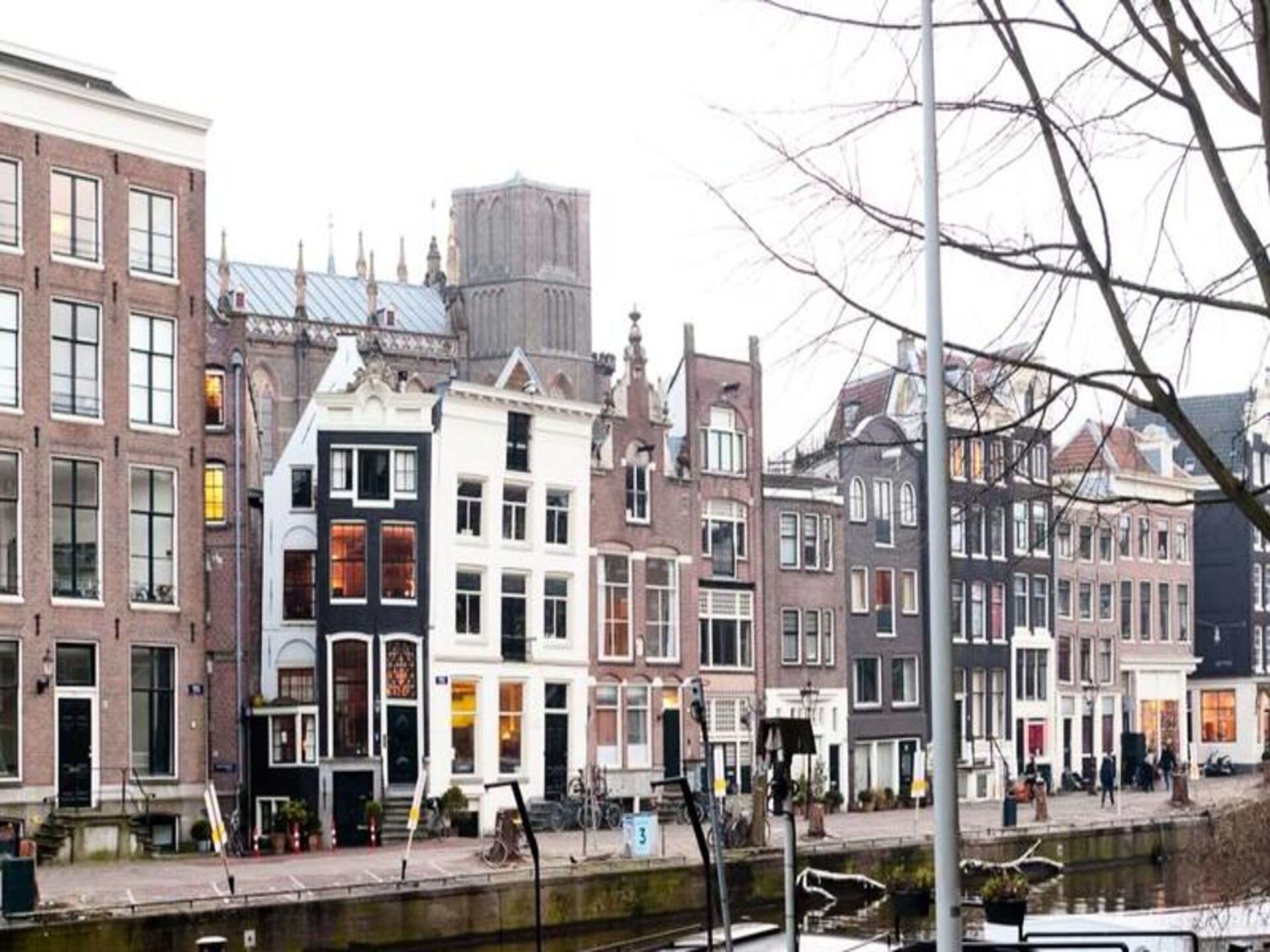 Historisch grachtenpand aan de Singel: stijlvolle 50m² kamer uit 1608 - foto 28