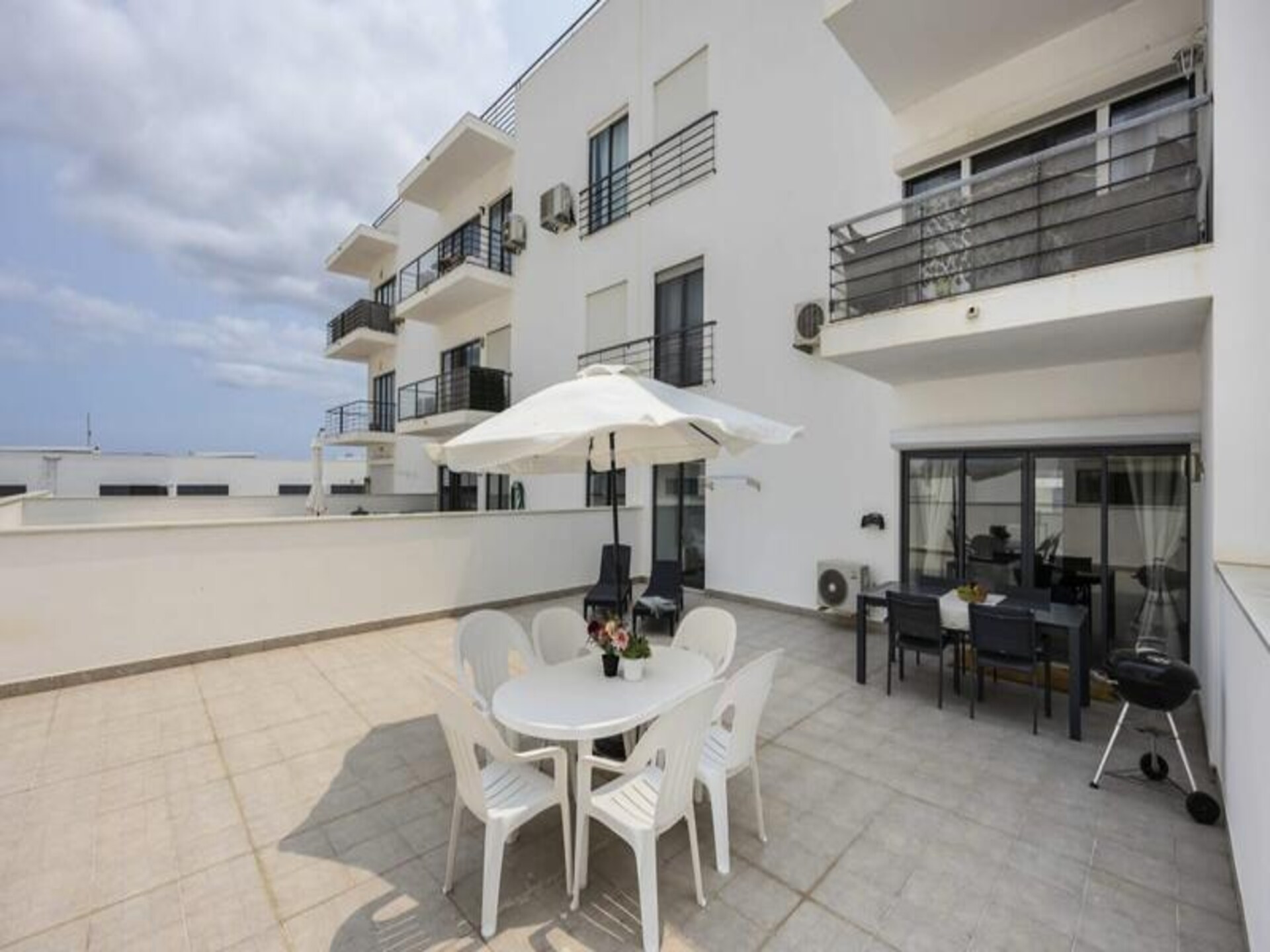 Licht appartement met groot terras nabij jachthaven en strand in Lagos - foto 22