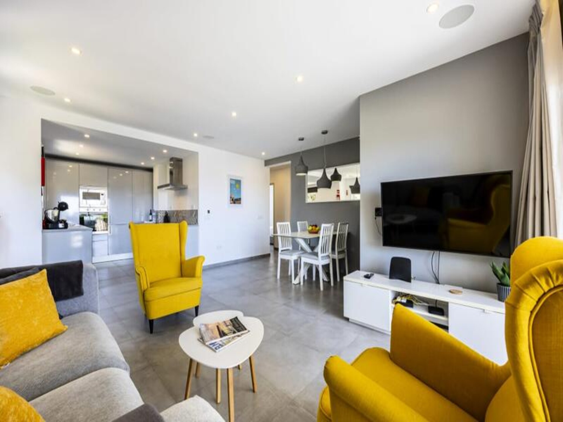 Licht appartement met 2 slaapkamers en oceaanzicht in Praia da Luz - foto 12