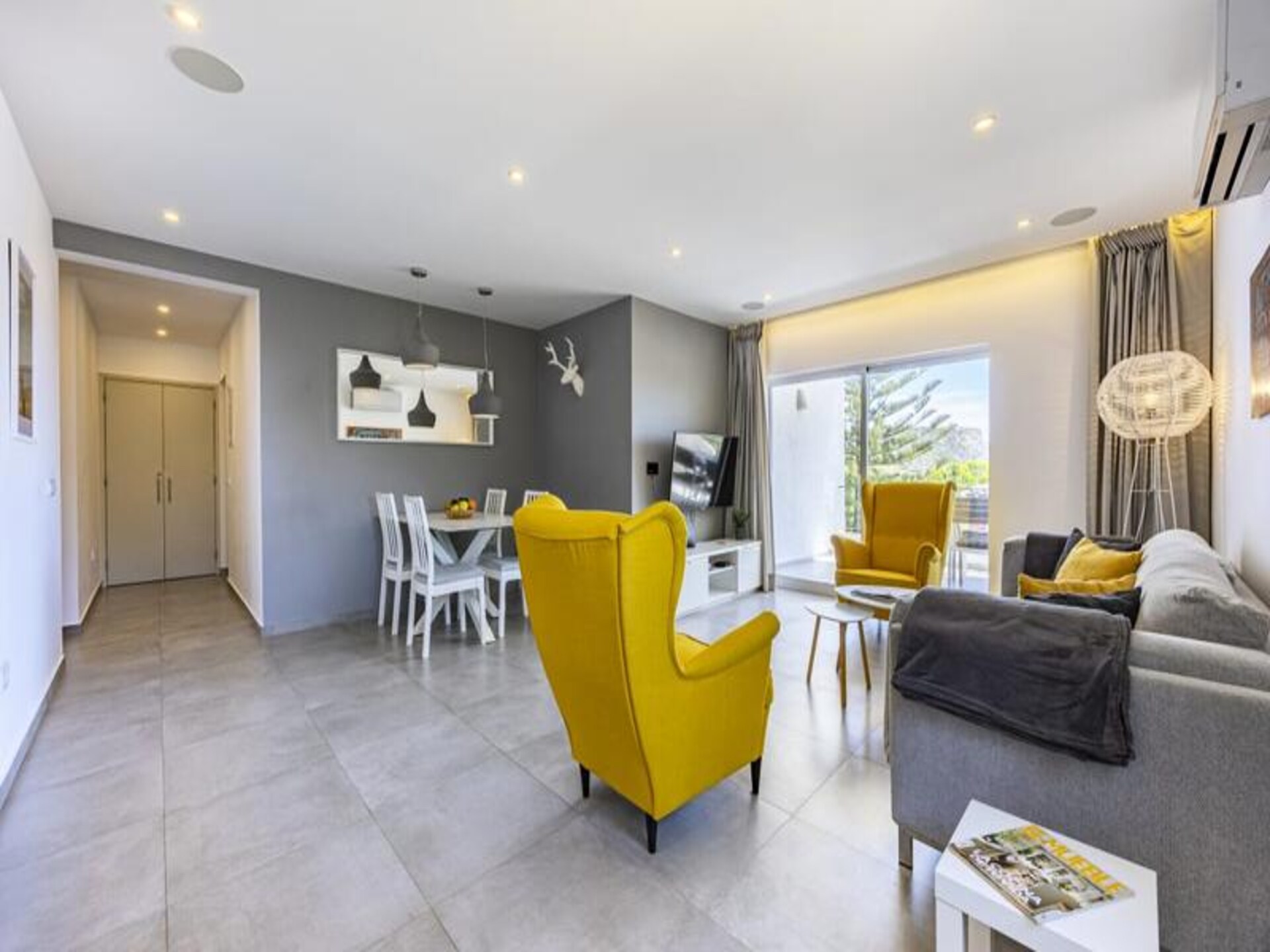 Licht appartement met 2 slaapkamers en oceaanzicht in Praia da Luz - foto 14