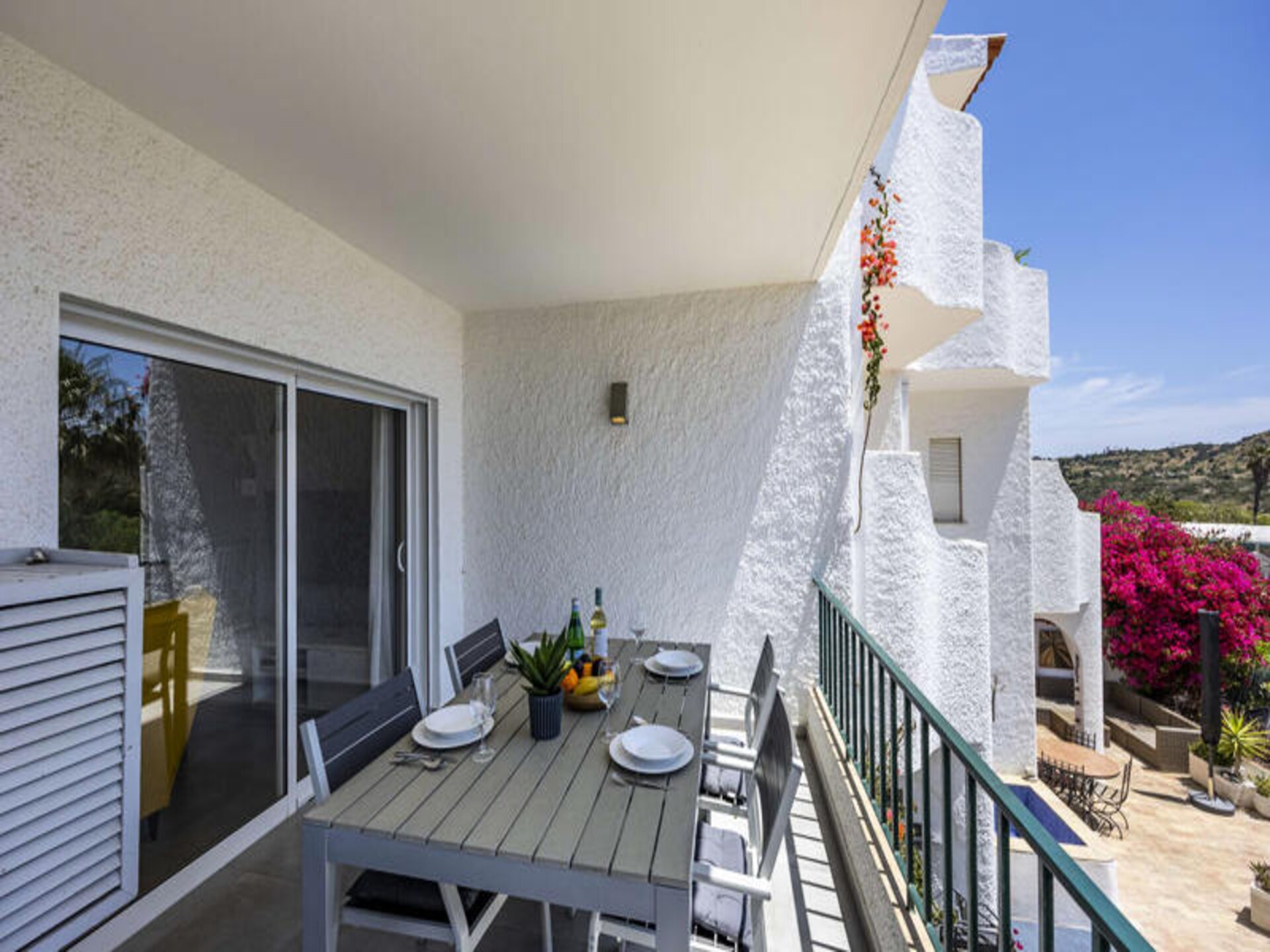 Licht appartement met 2 slaapkamers en oceaanzicht in Praia da Luz - foto 19
