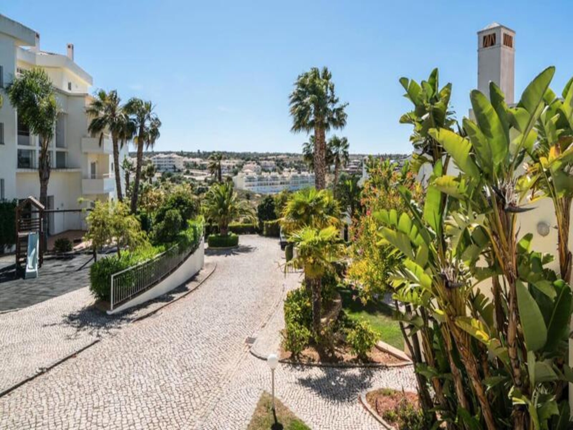 Luxe appartement met zwembad in Porto de Mós, op loopafstand van het strand - foto 19