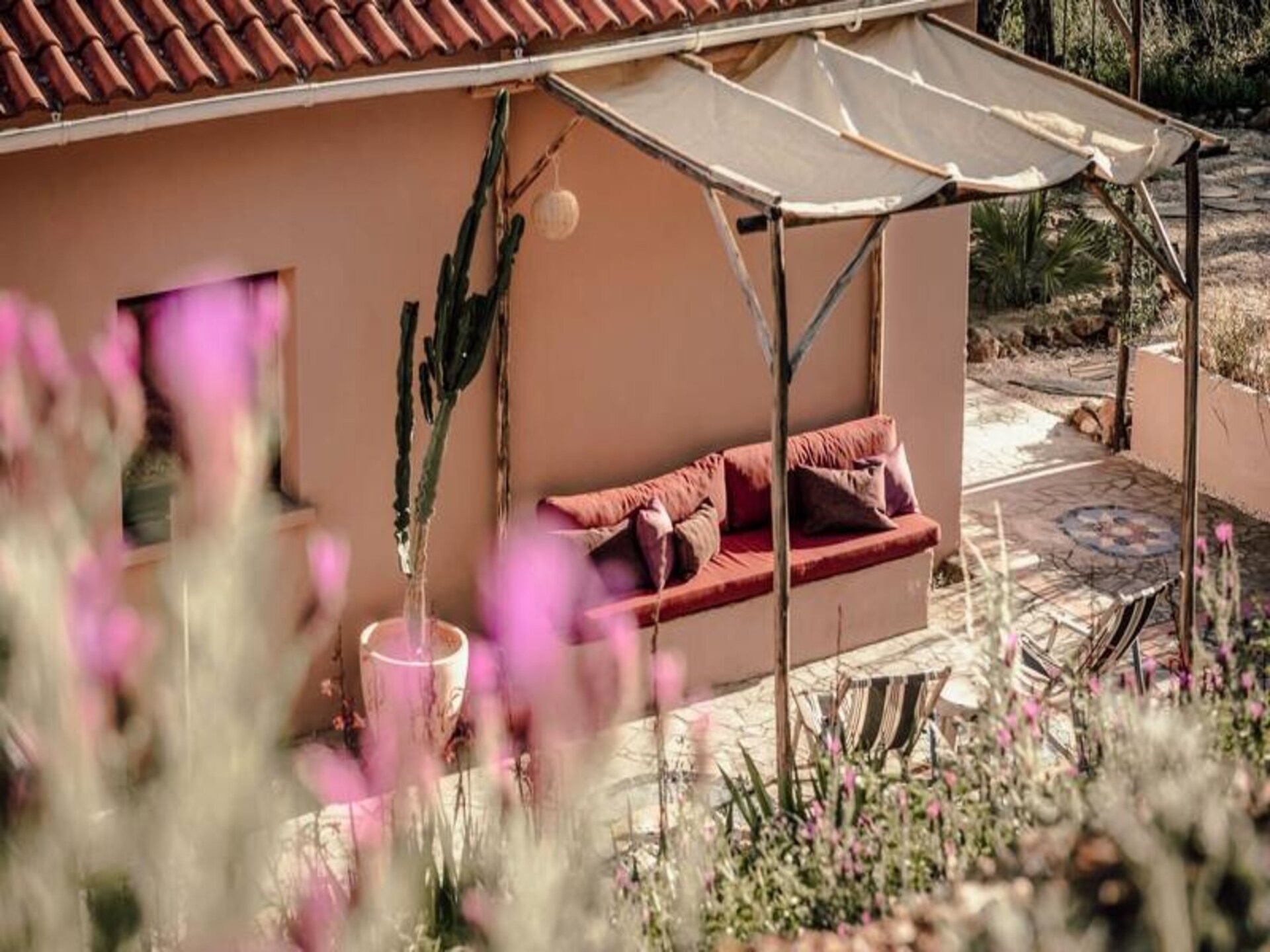 Ziggurat Suite: Romantisch eco-verblijf met sauna & uitzicht bij Aljezur - foto 19