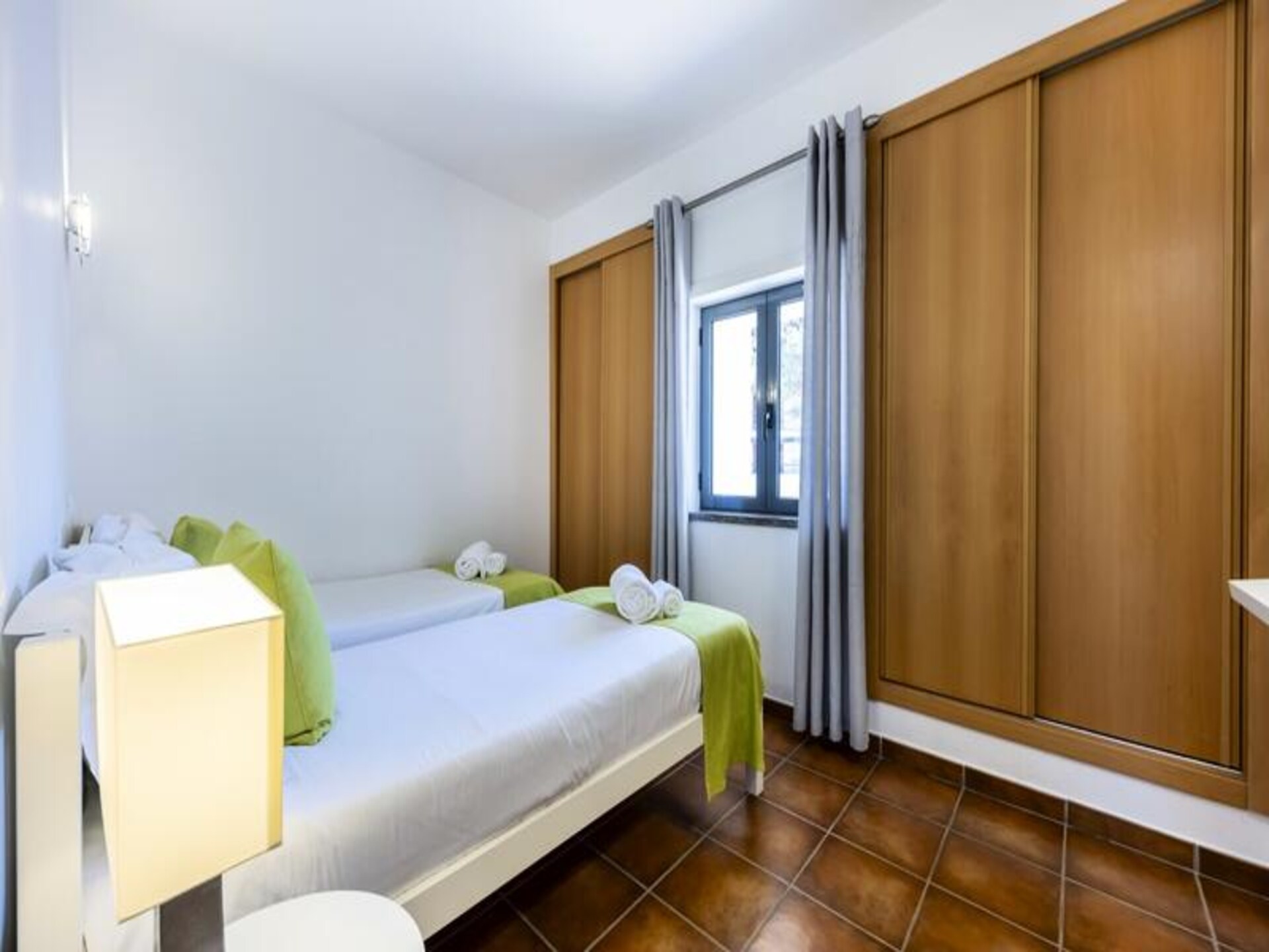 Licht appartement met terras nabij Meia Praia in Lagos - foto 14