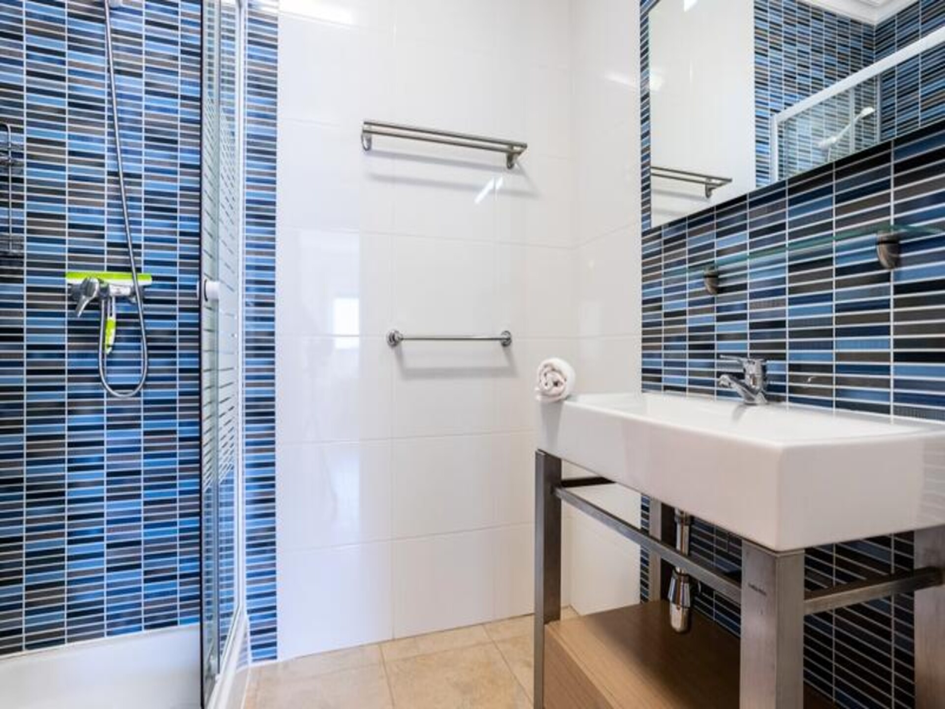 Licht appartement in Lagos met zwembad, fitness en uitzicht op Monchique - foto 13