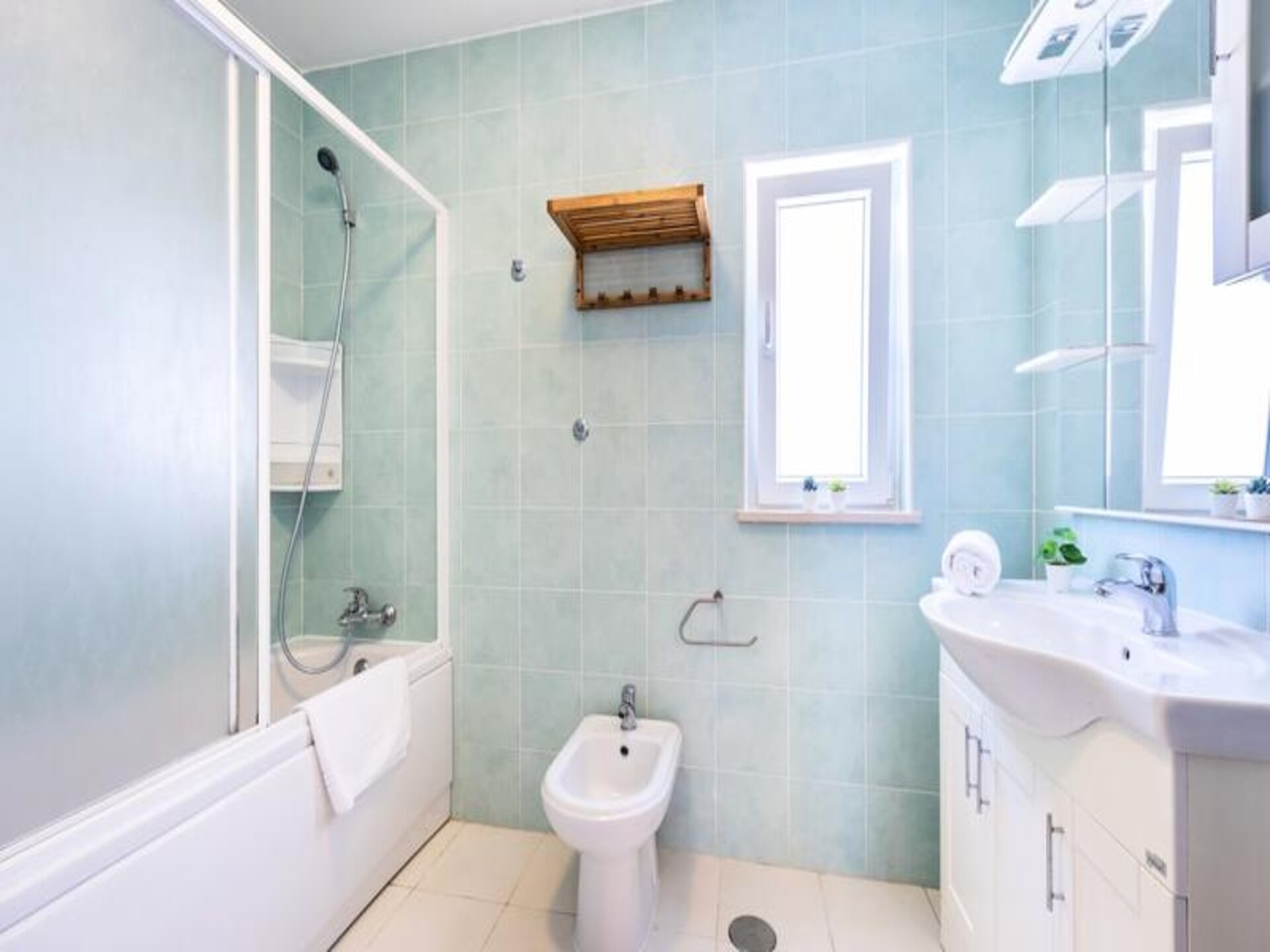 Casa May: Ruim appartement voor 10 in Aljezur met tuin, vlakbij strand - foto 8