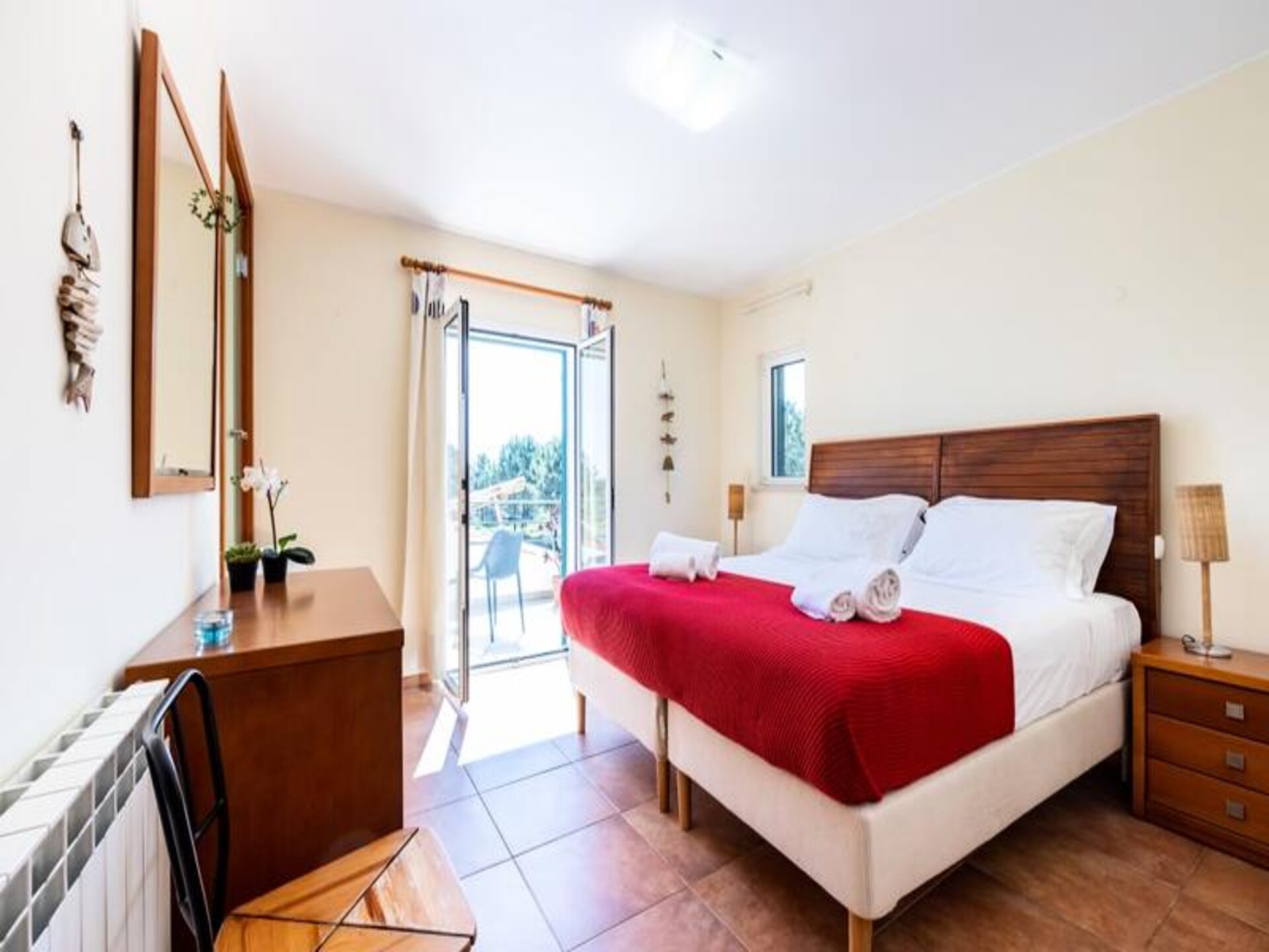 Casa May: Ruim appartement voor 10 in Aljezur met tuin, vlakbij strand - foto 11