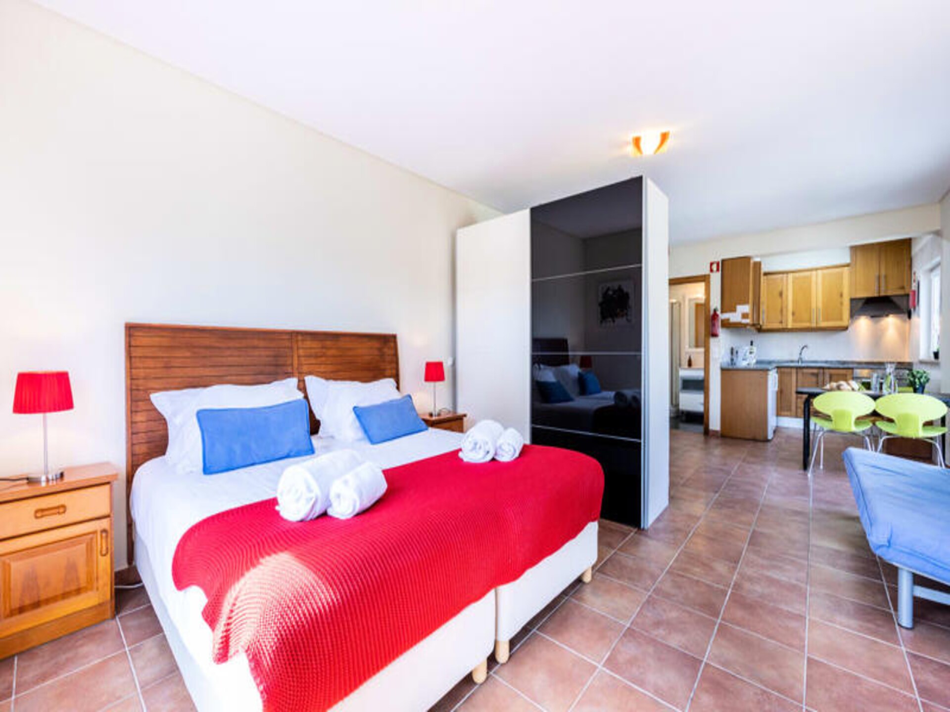 Casa May: Ruim appartement voor 10 in Aljezur met tuin, vlakbij strand - foto 14