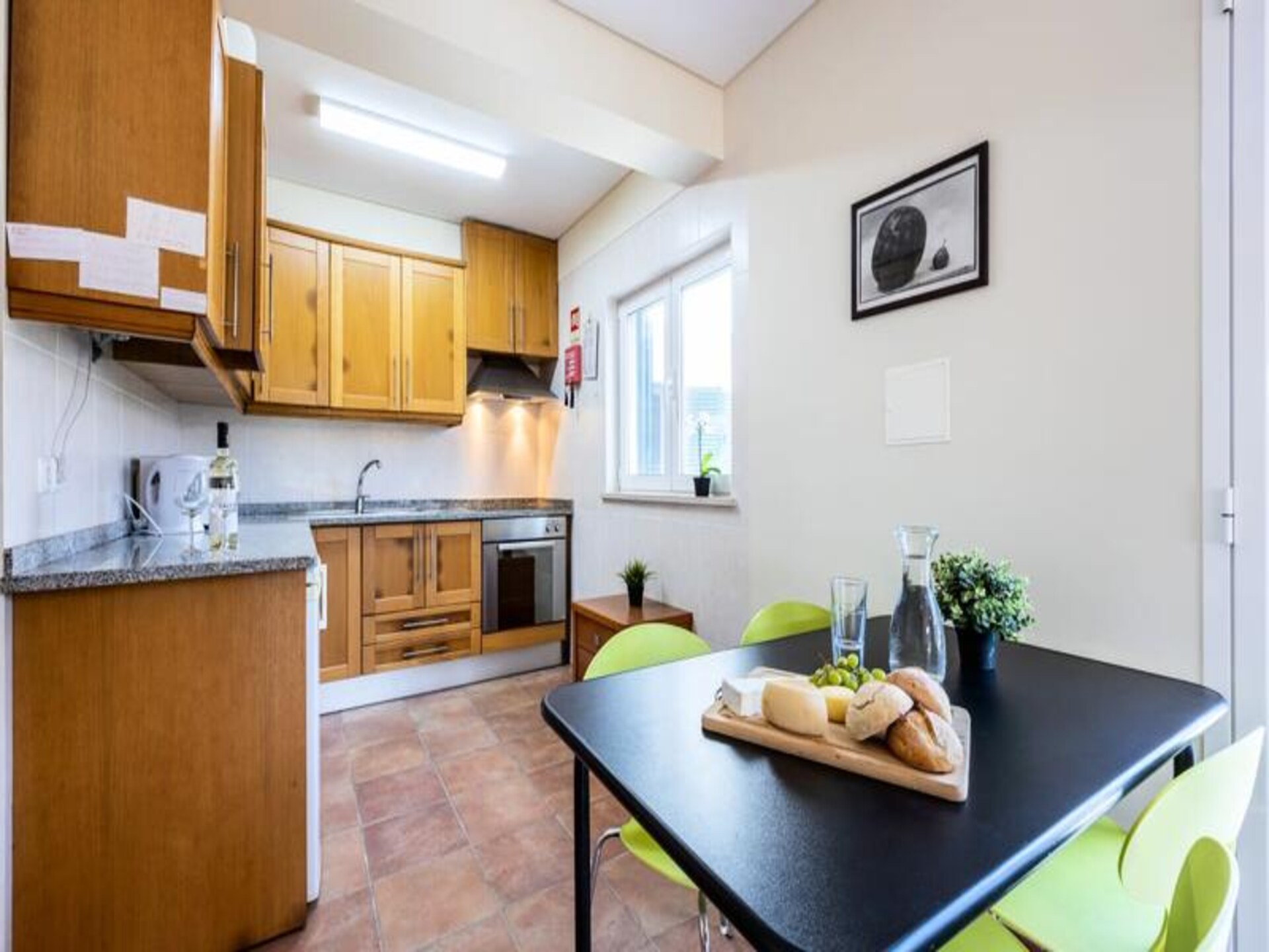 Casa May: Ruim appartement voor 10 in Aljezur met tuin, vlakbij strand - foto 17